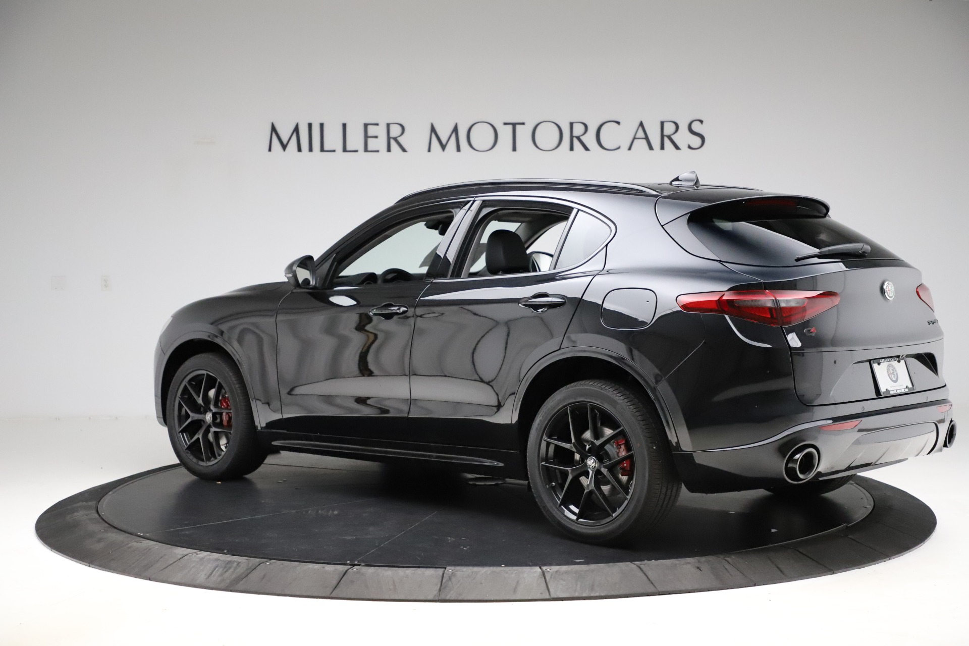 New 2020 Alfa Romeo Stelvio Ti Sport Q4 | St. Petersburg, FL
