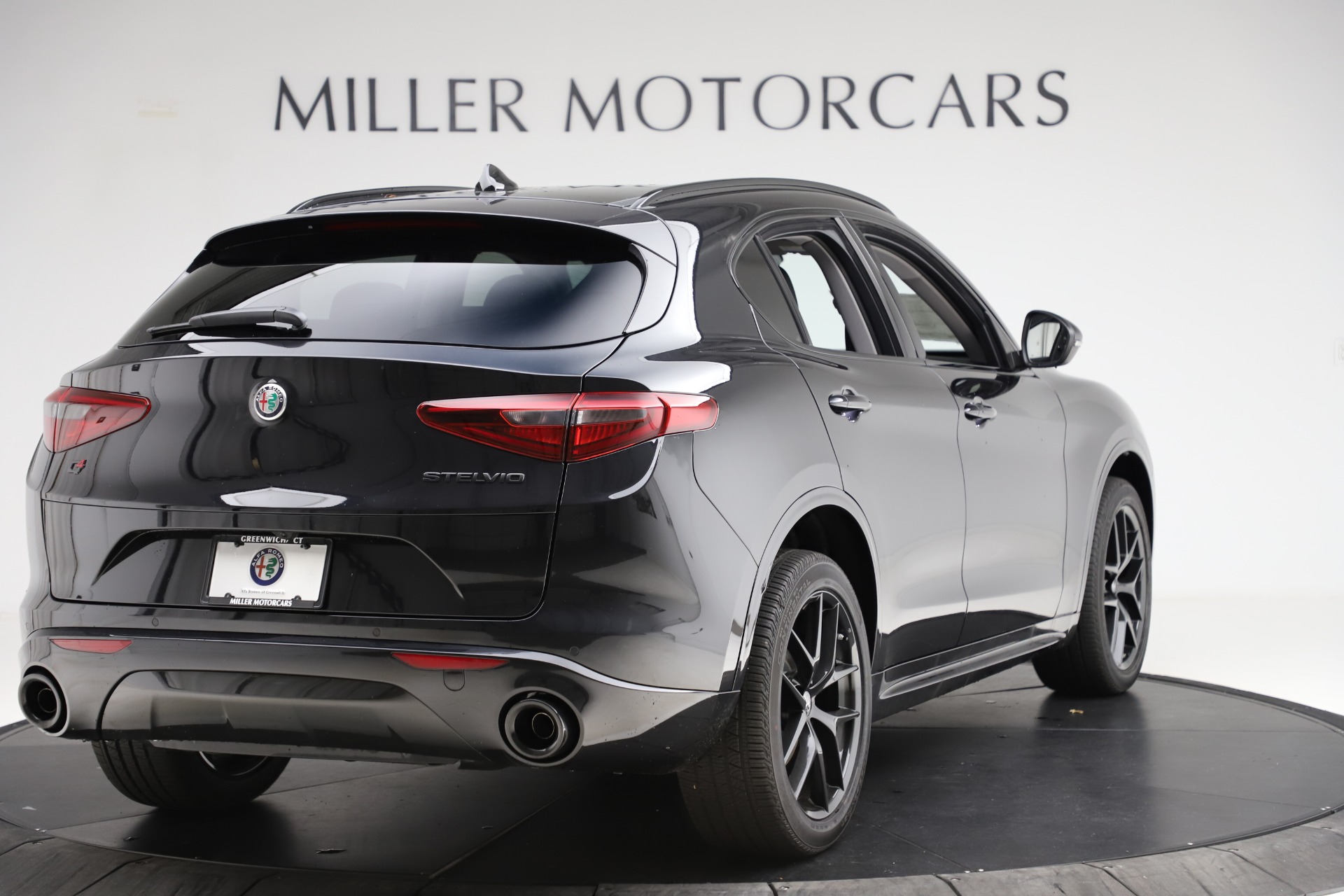 New 2020 Alfa Romeo Stelvio Ti Sport Q4 | St. Petersburg, FL