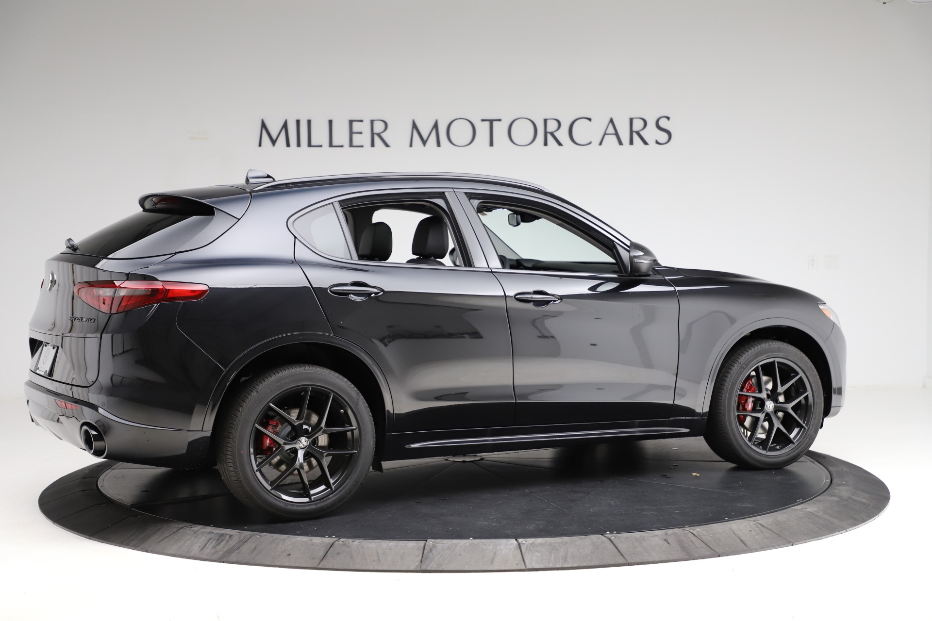 New 2020 Alfa Romeo Stelvio Ti Sport Q4 | St. Petersburg, FL