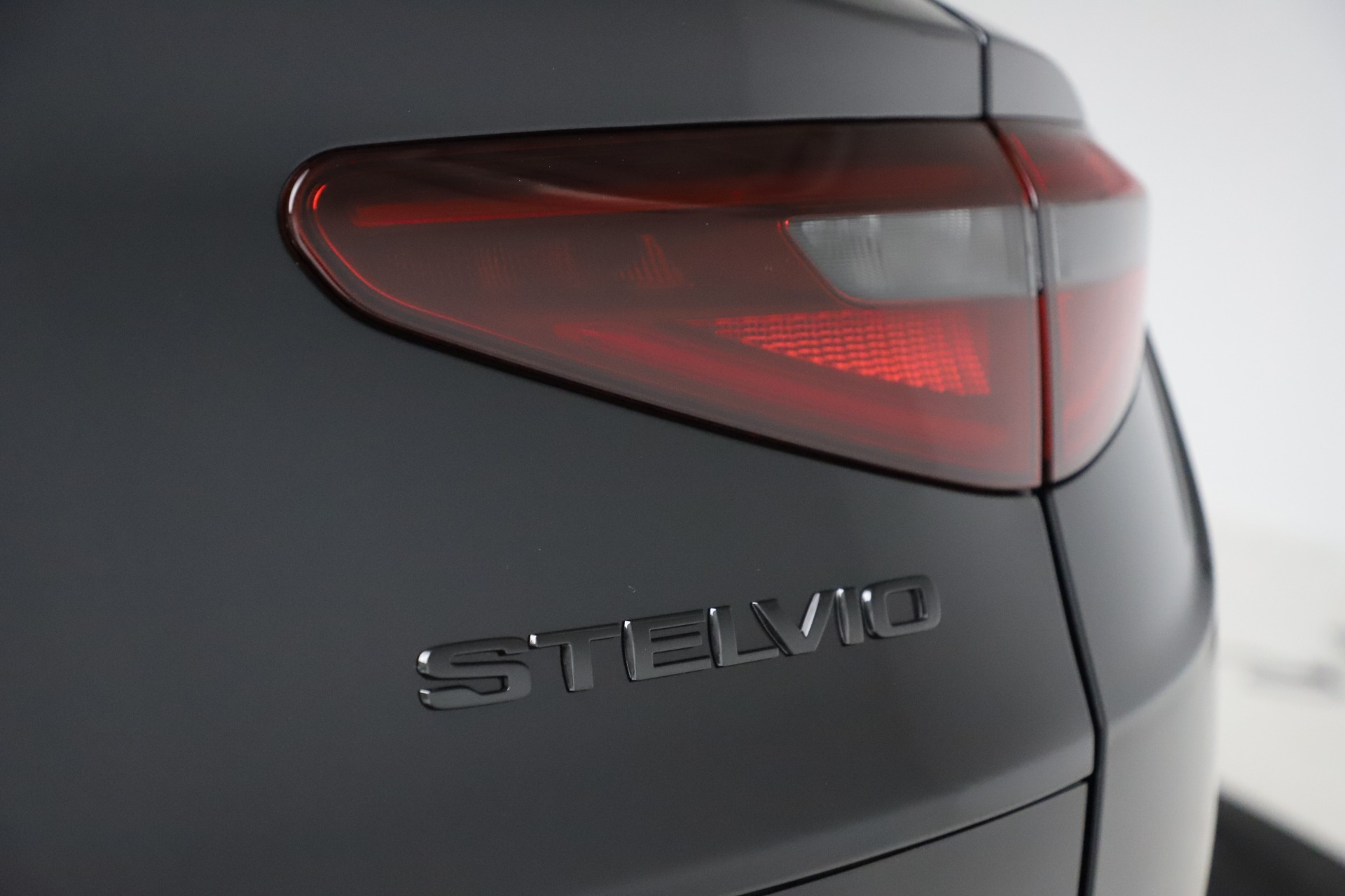 New 2020 Alfa Romeo Stelvio Ti Sport Q4 | St. Petersburg, FL