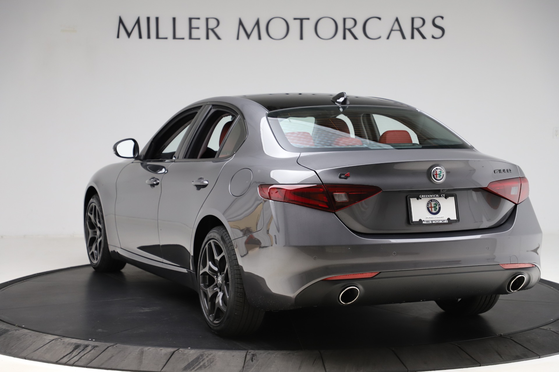 New 2021 Alfa Romeo Giulia Q4 | St. Petersburg, FL