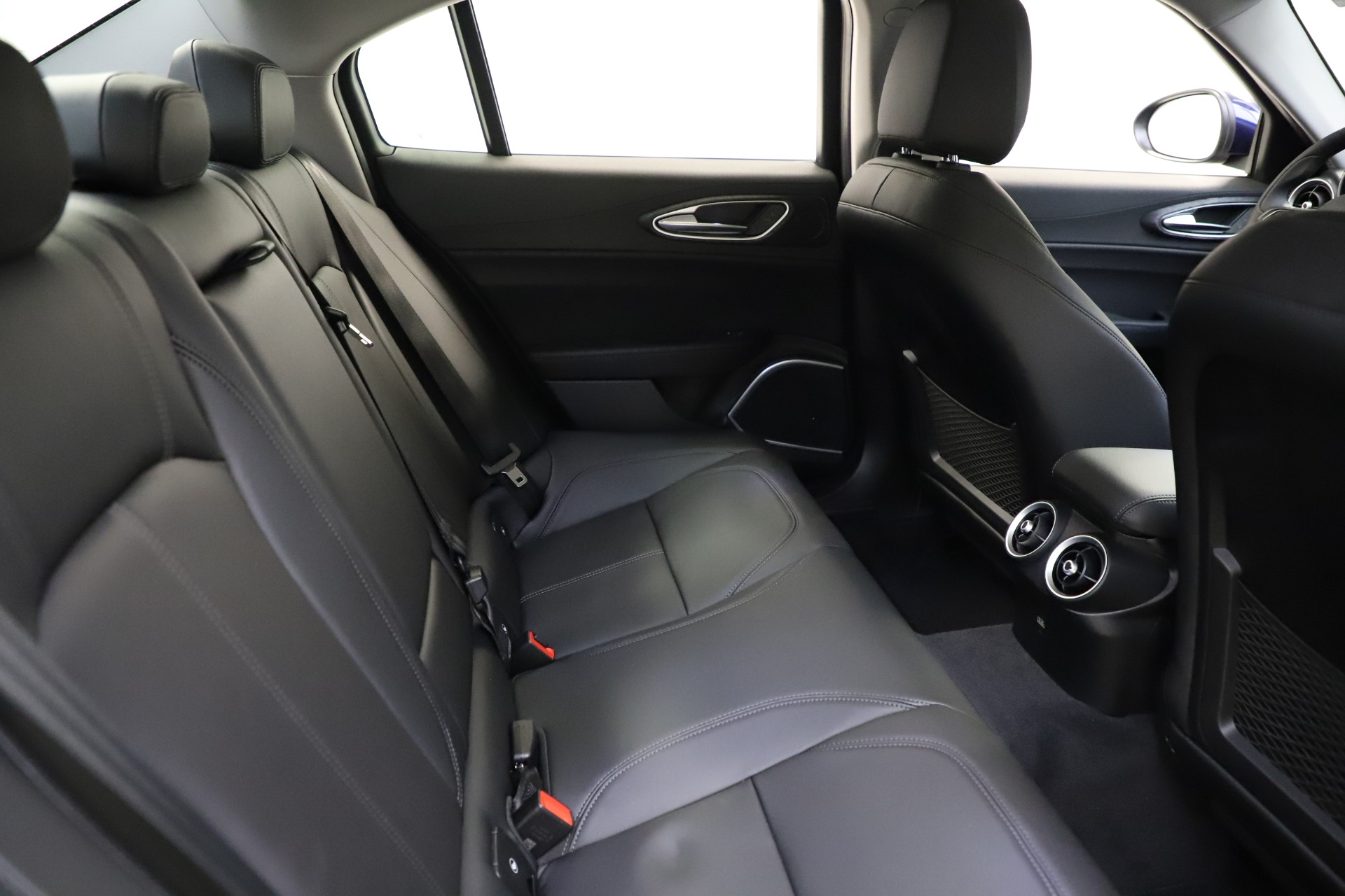 New 2021 Alfa Romeo Giulia Q4 | St. Petersburg, FL
