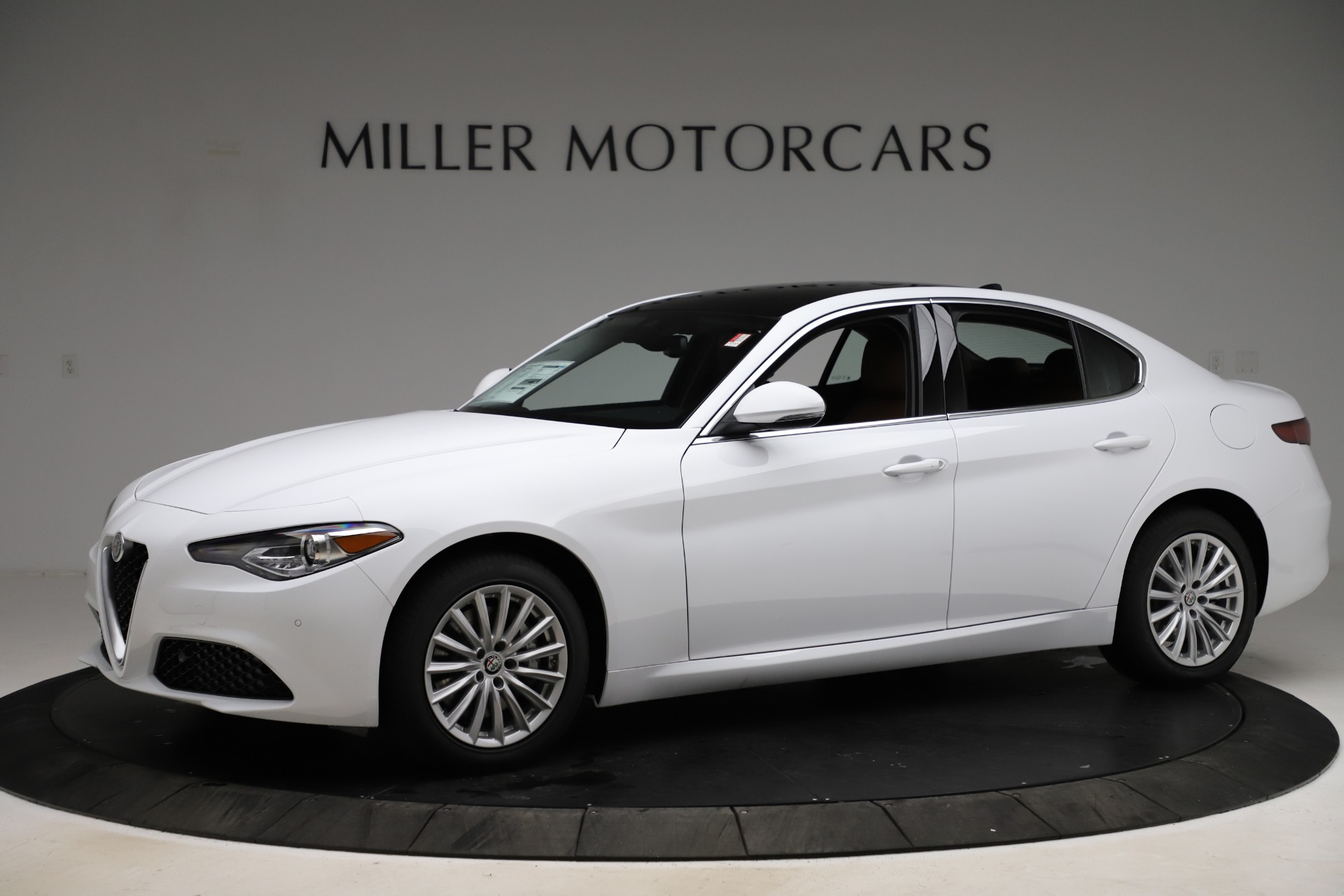 New 2021 Alfa Romeo Giulia Q4 | St. Petersburg, FL