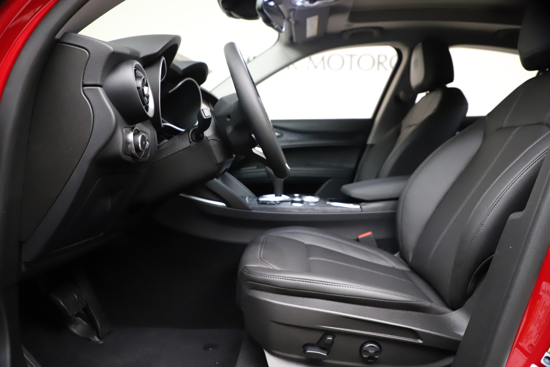 New 2021 Alfa Romeo Stelvio Q4 | St. Petersburg, FL