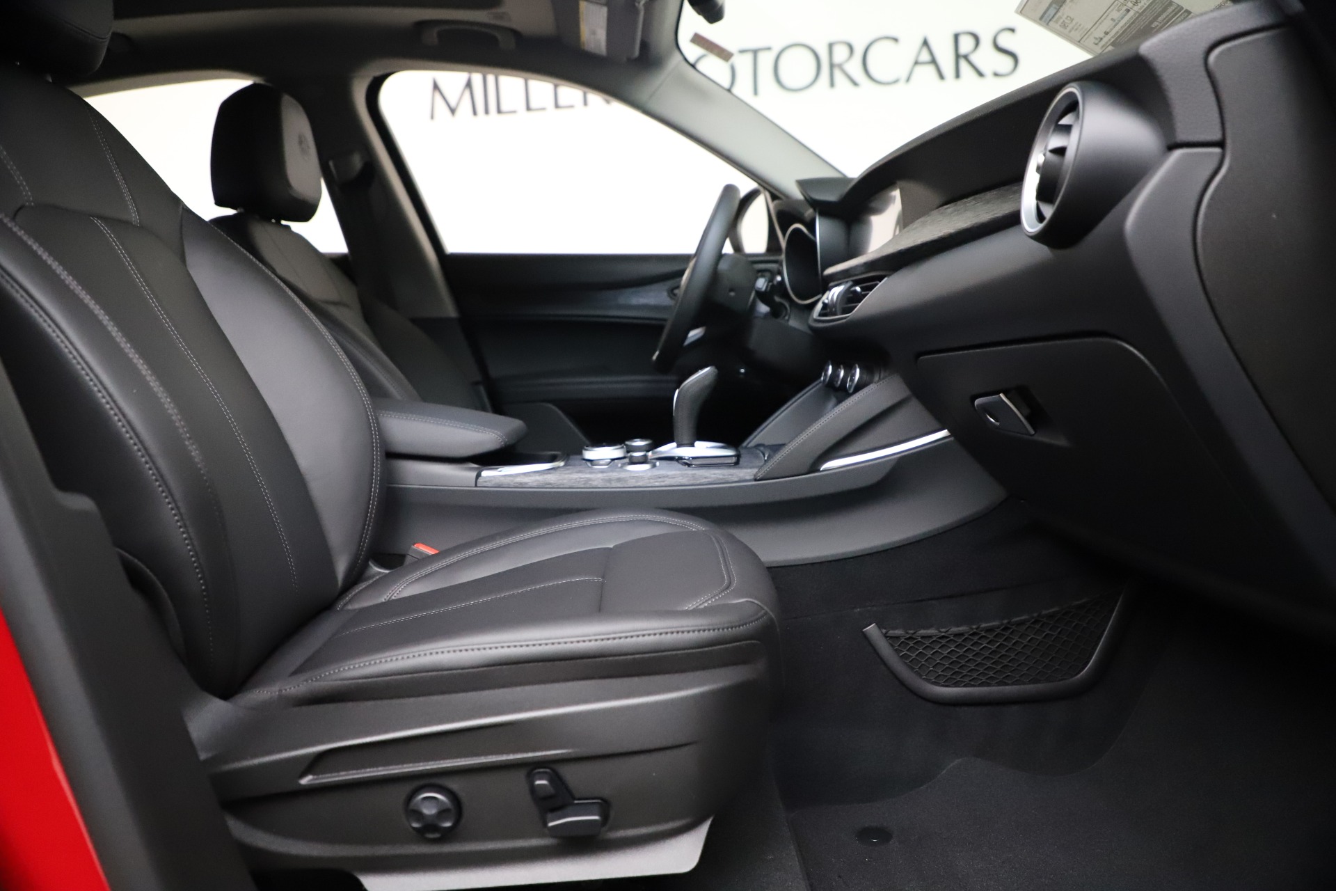 New 2021 Alfa Romeo Stelvio Q4 | St. Petersburg, FL