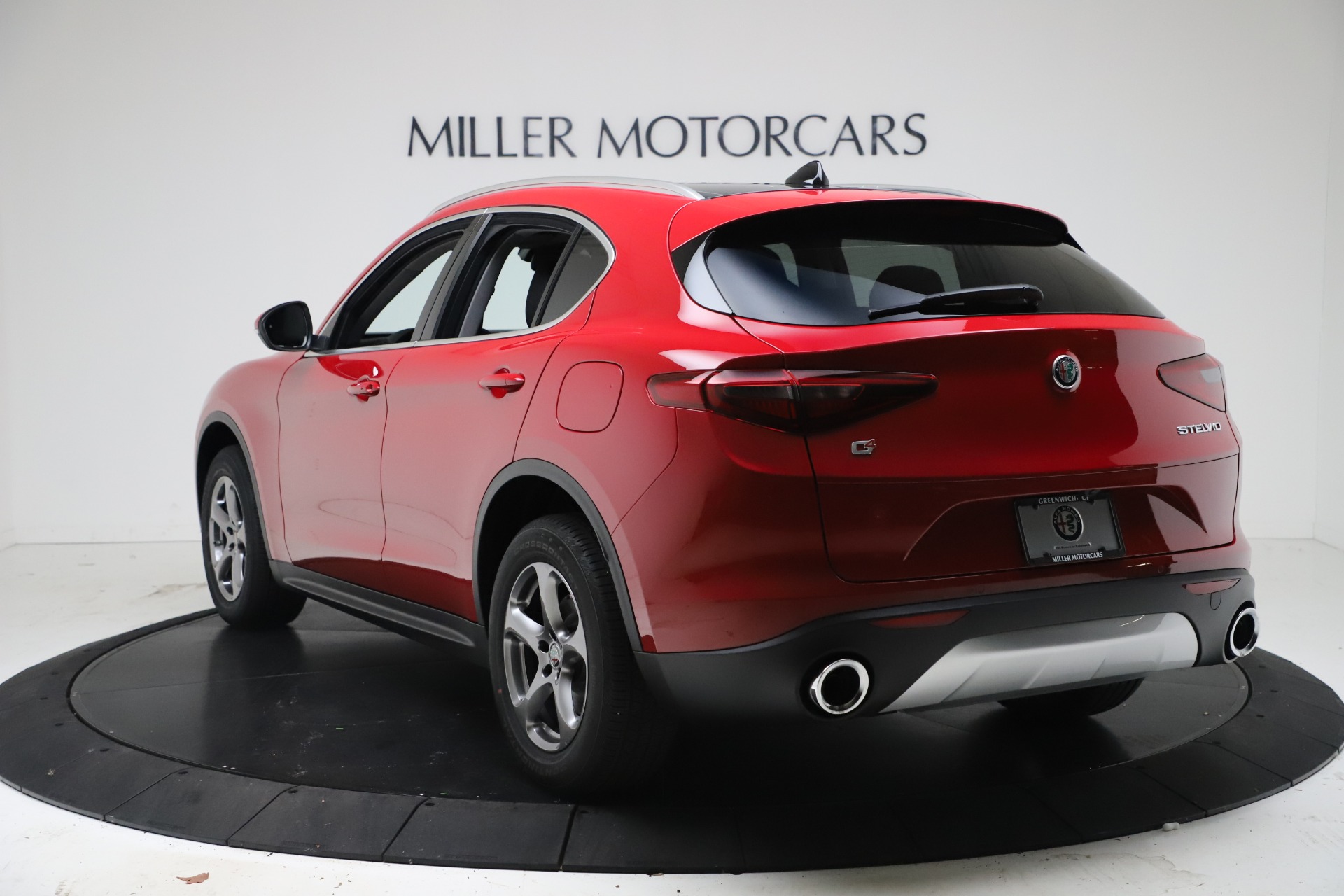 New 2021 Alfa Romeo Stelvio Q4 | St. Petersburg, FL