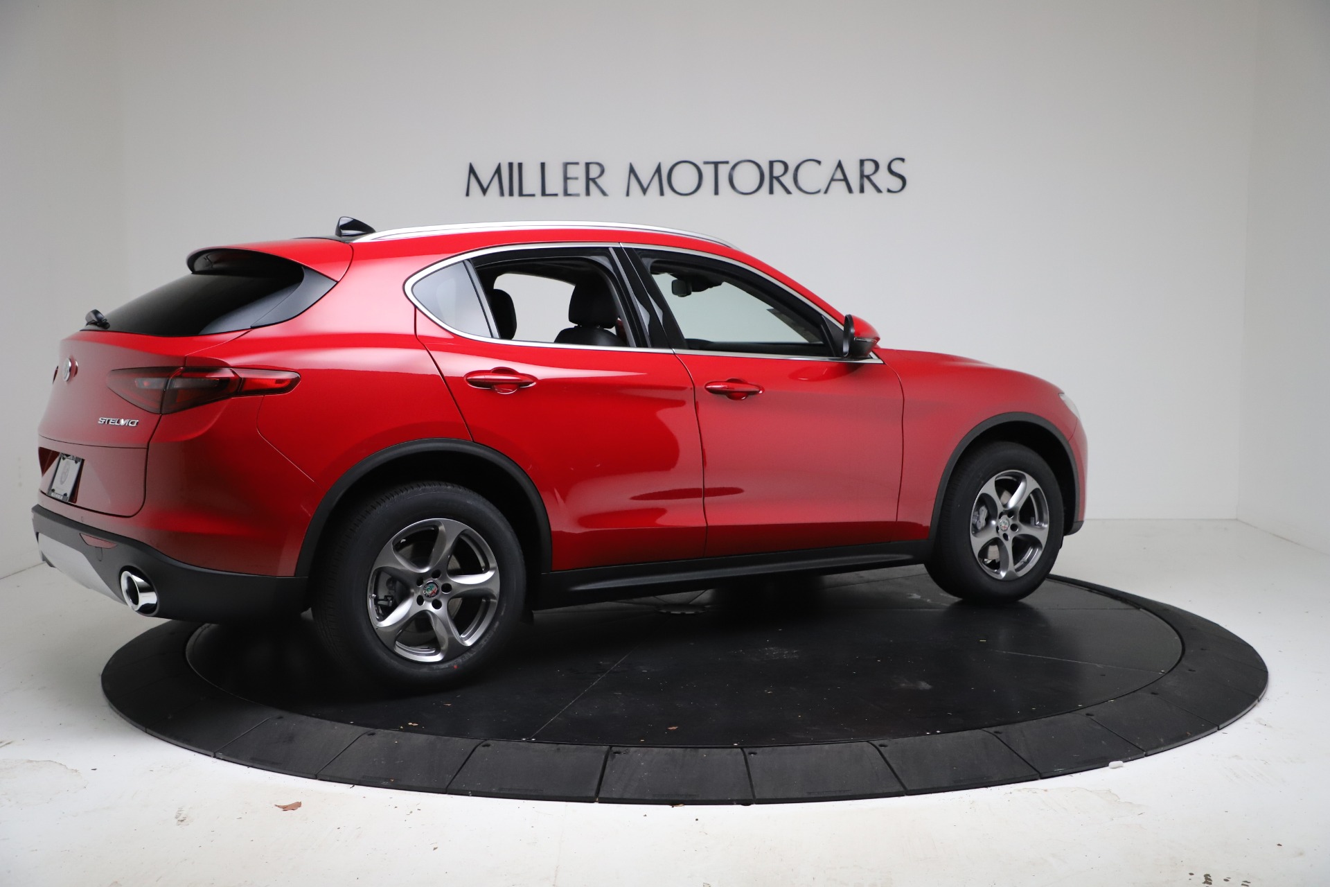 New 2021 Alfa Romeo Stelvio Q4 | St. Petersburg, FL