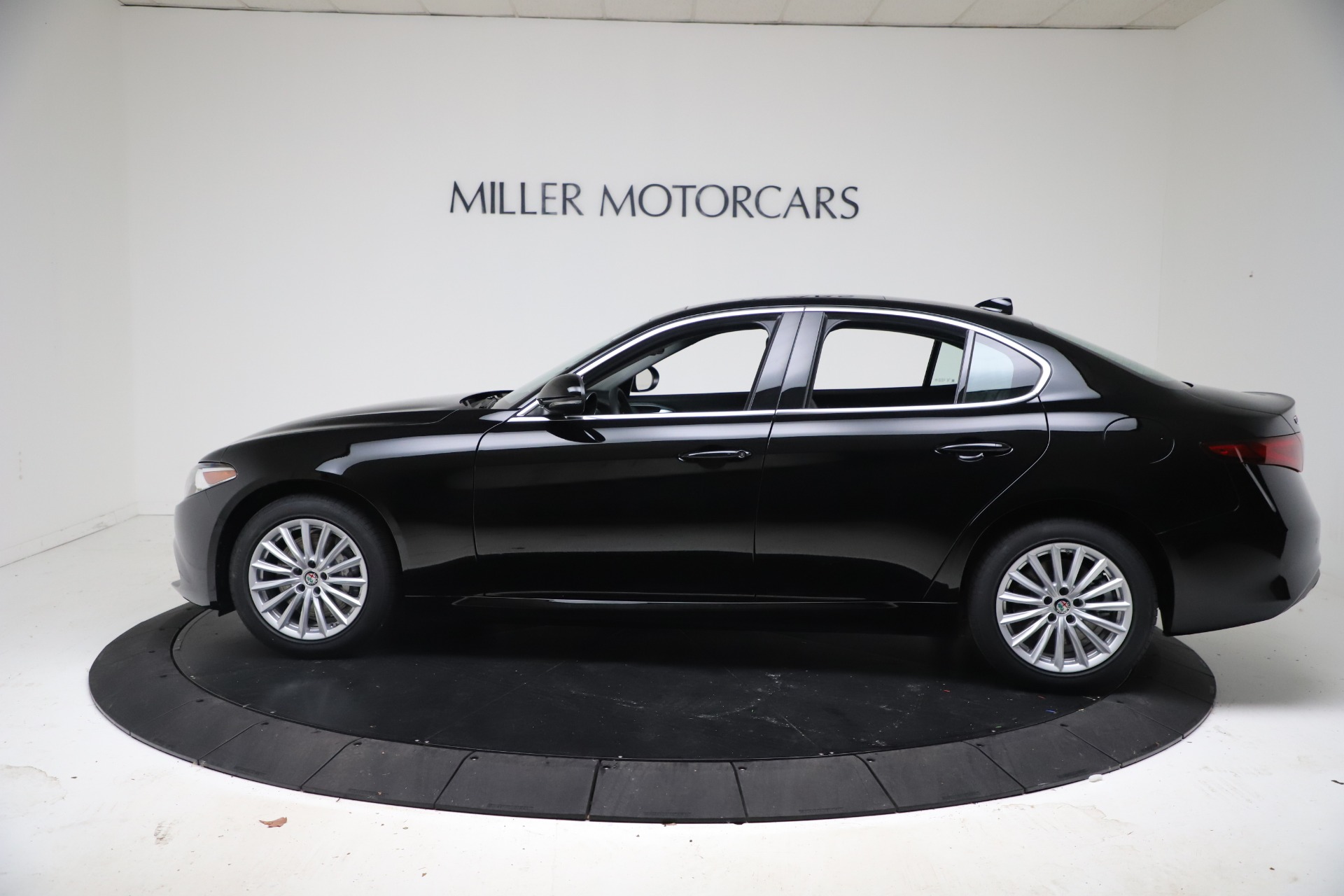 New 2021 Alfa Romeo Giulia Q4 | St. Petersburg, FL