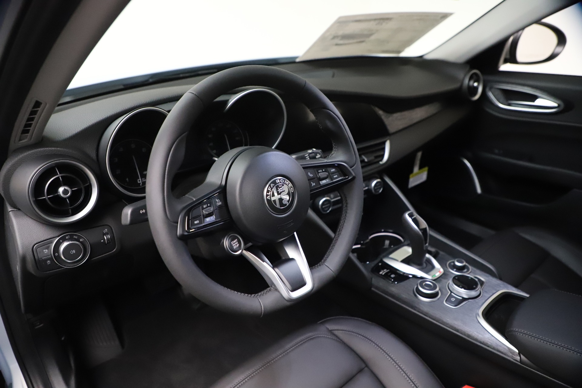 New 2021 Alfa Romeo Giulia Q4 | St. Petersburg, FL