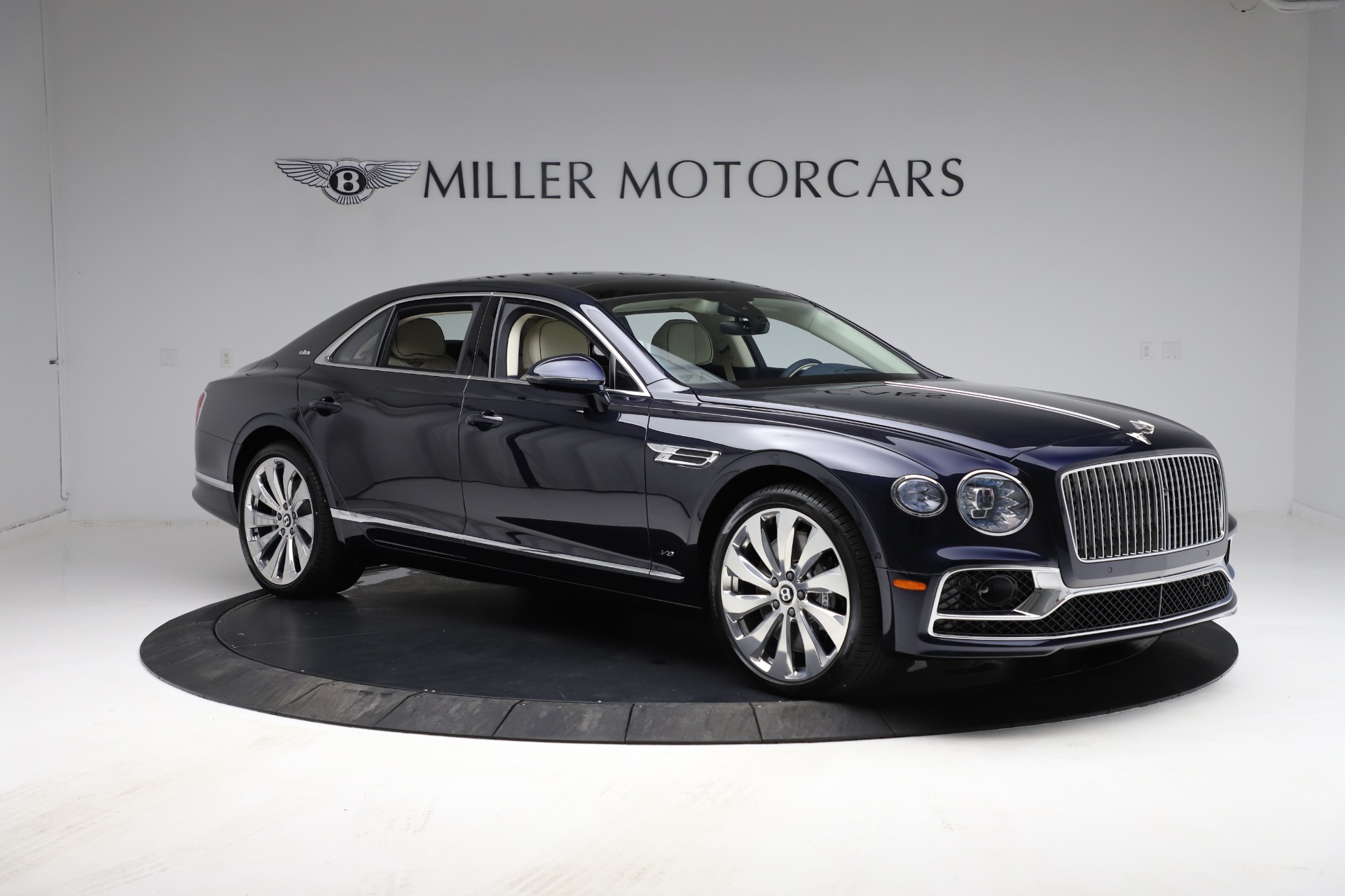 New 2021 Bentley Flying Spur V8 First Edition | St. Petersburg, FL