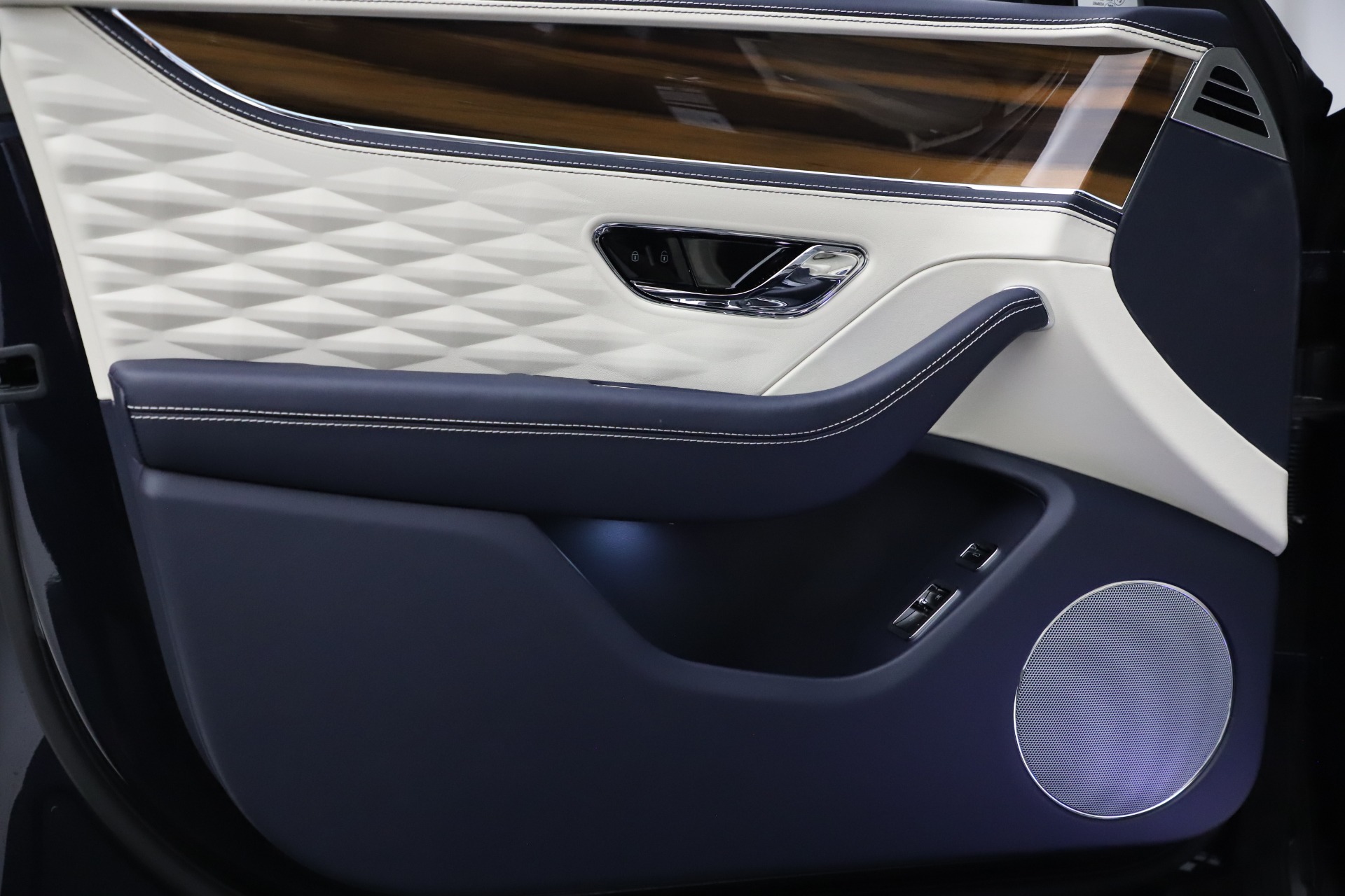 New 2021 Bentley Flying Spur V8 First Edition | St. Petersburg, FL