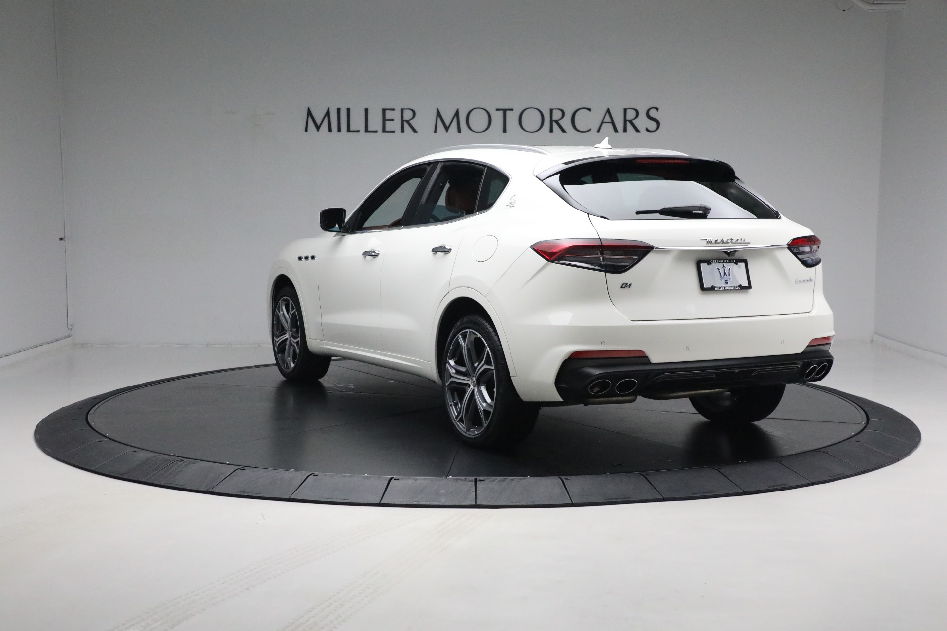 New 2021 Maserati Levante Q4 | St. Petersburg, FL