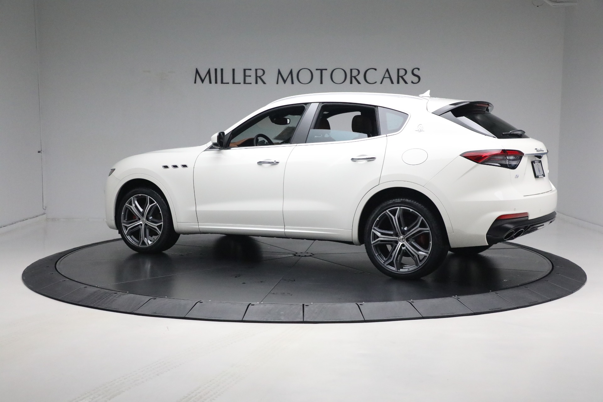New 2021 Maserati Levante Q4 | St. Petersburg, FL