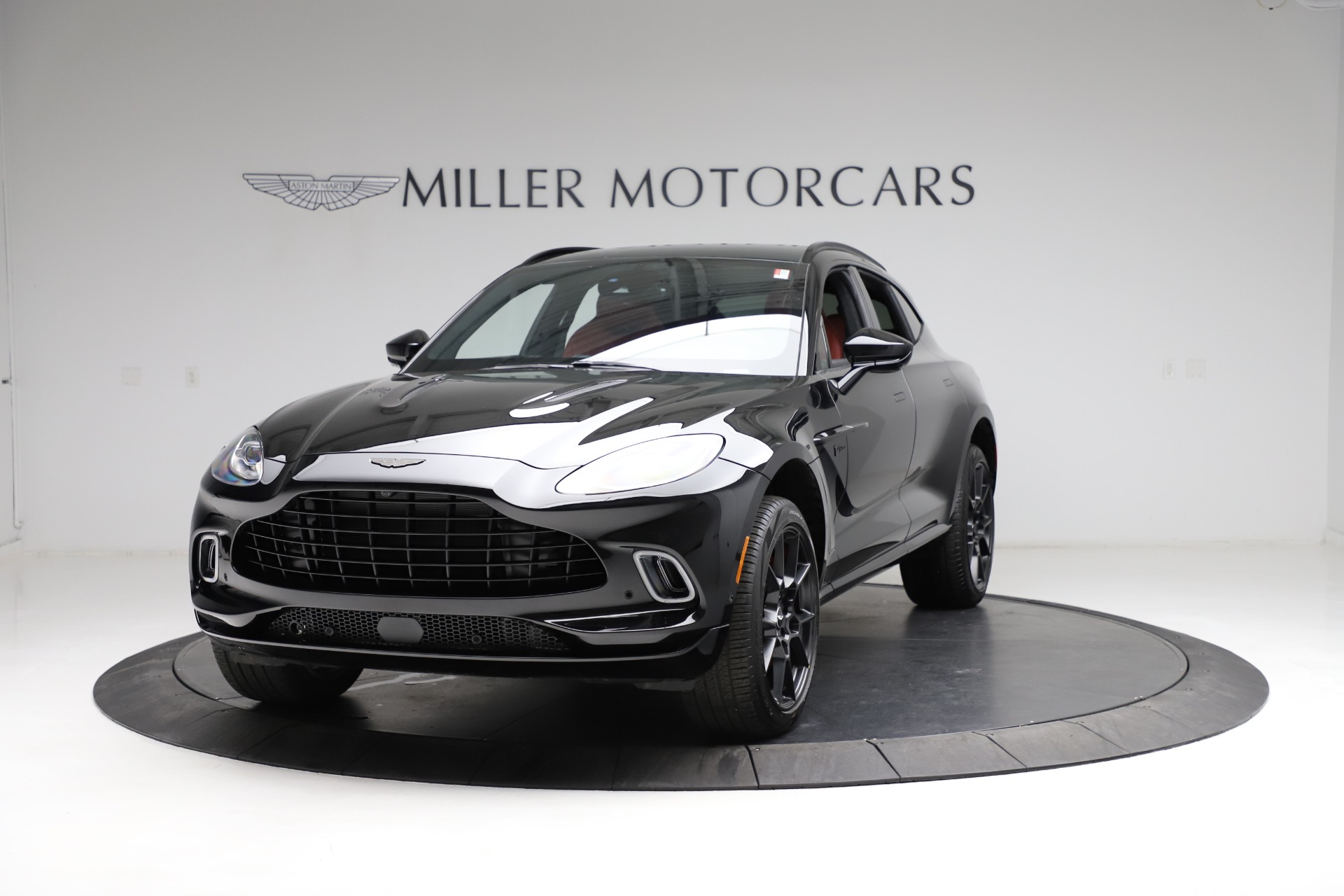 New 2021 Aston Martin DBX | St. Petersburg, FL
