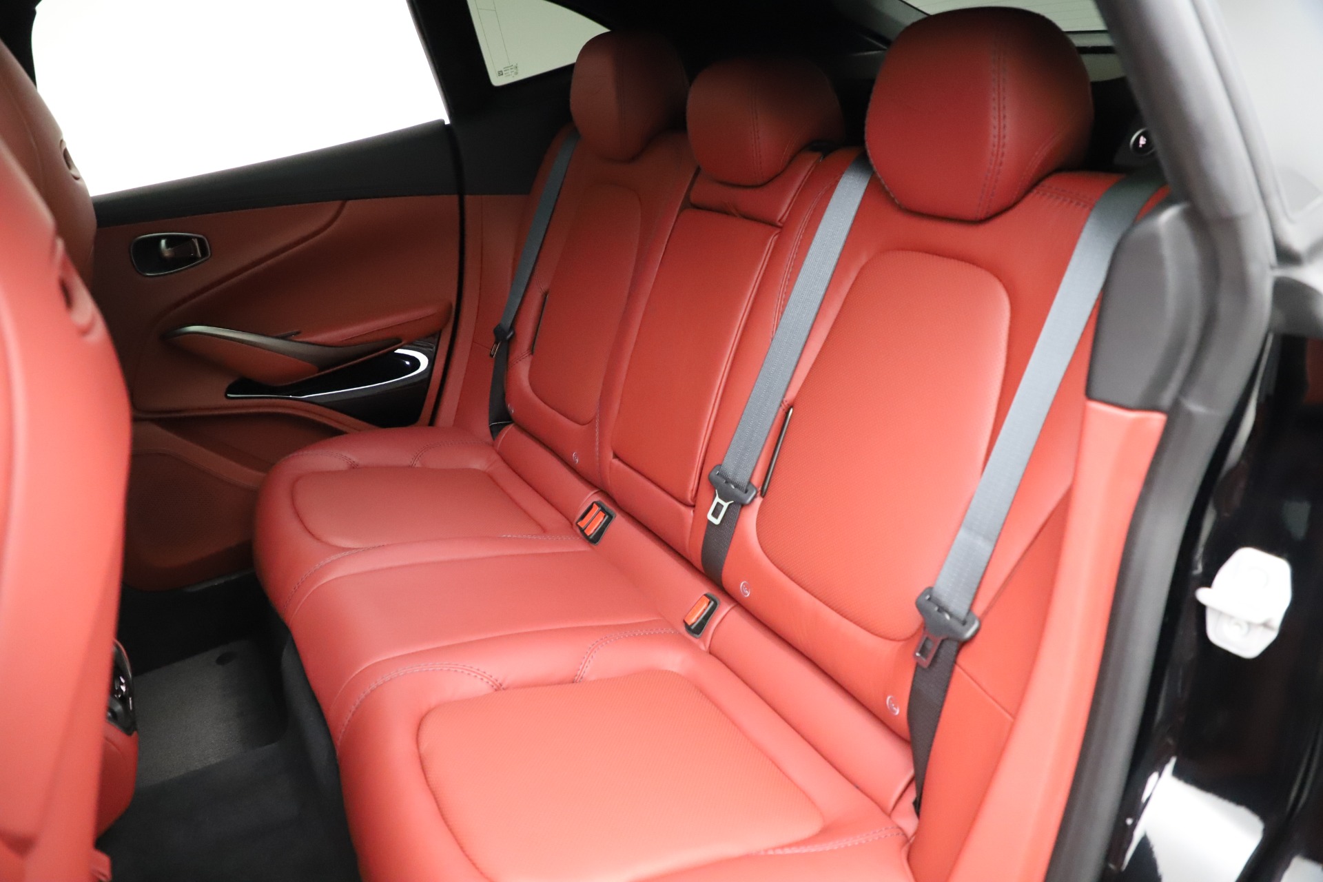New 2021 Aston Martin DBX | St. Petersburg, FL