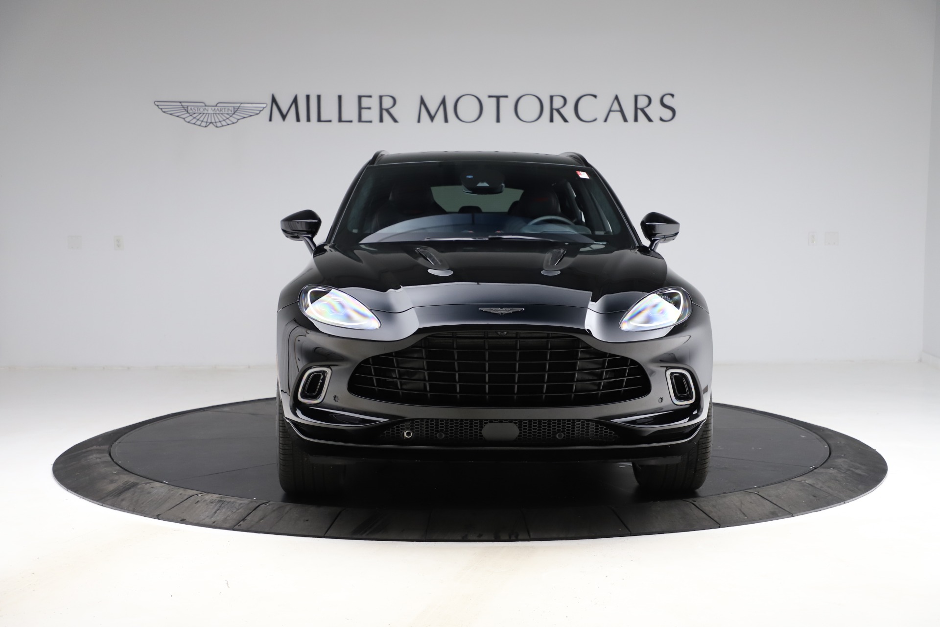 New 2021 Aston Martin DBX | St. Petersburg, FL
