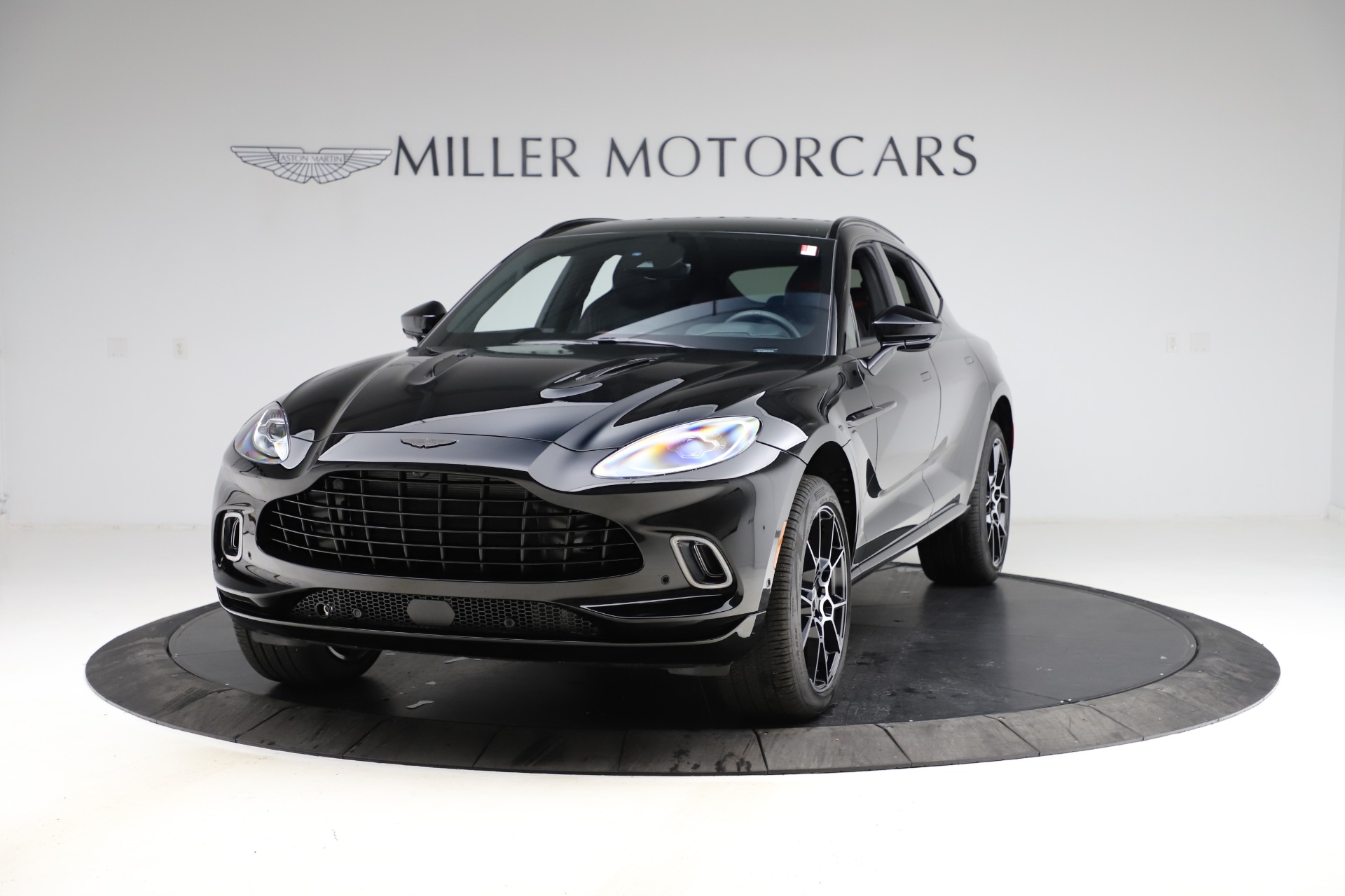New 2021 Aston Martin DBX | St. Petersburg, FL