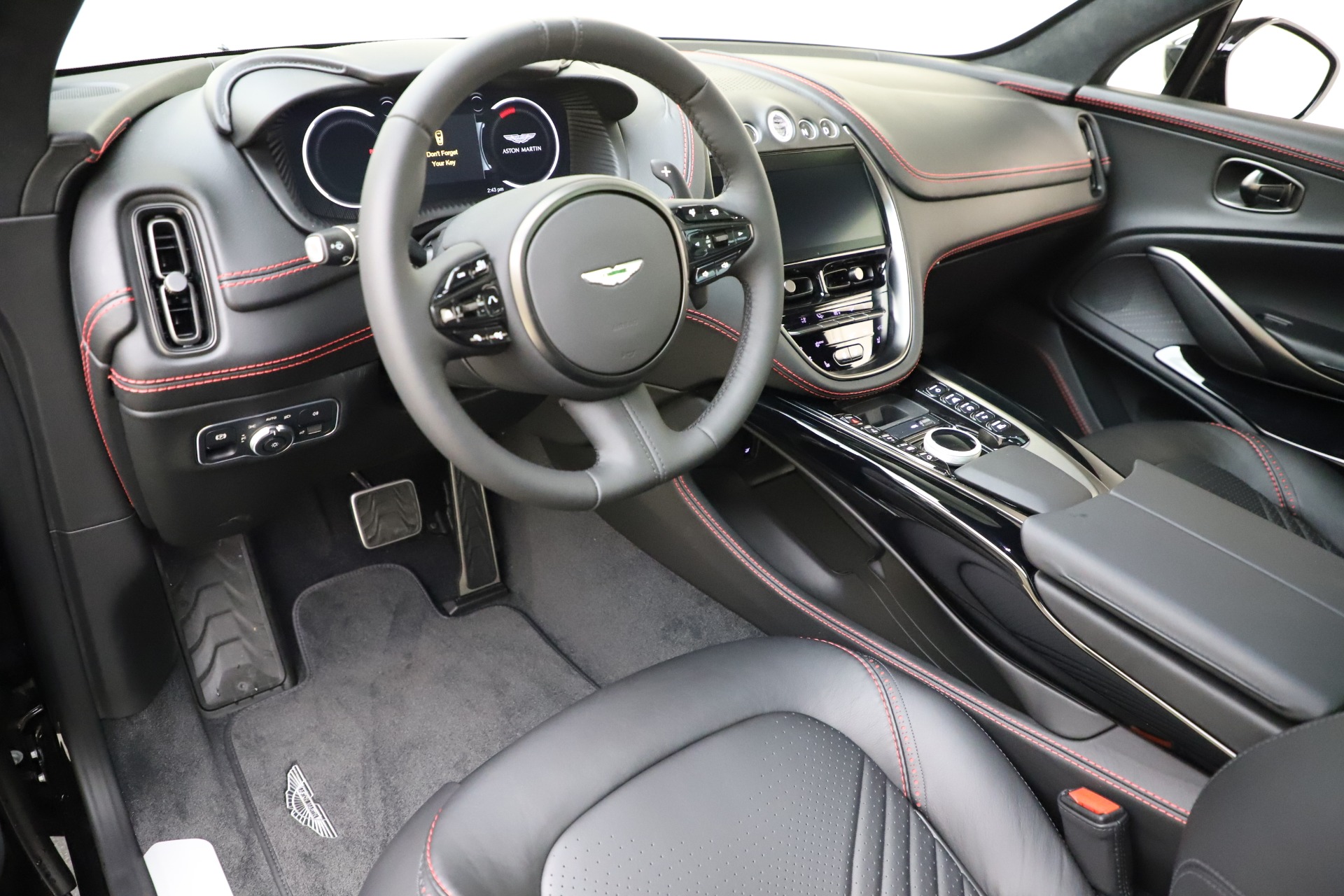 New 2021 Aston Martin DBX | St. Petersburg, FL