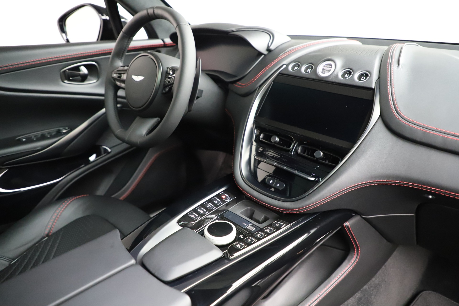 New 2021 Aston Martin DBX | St. Petersburg, FL