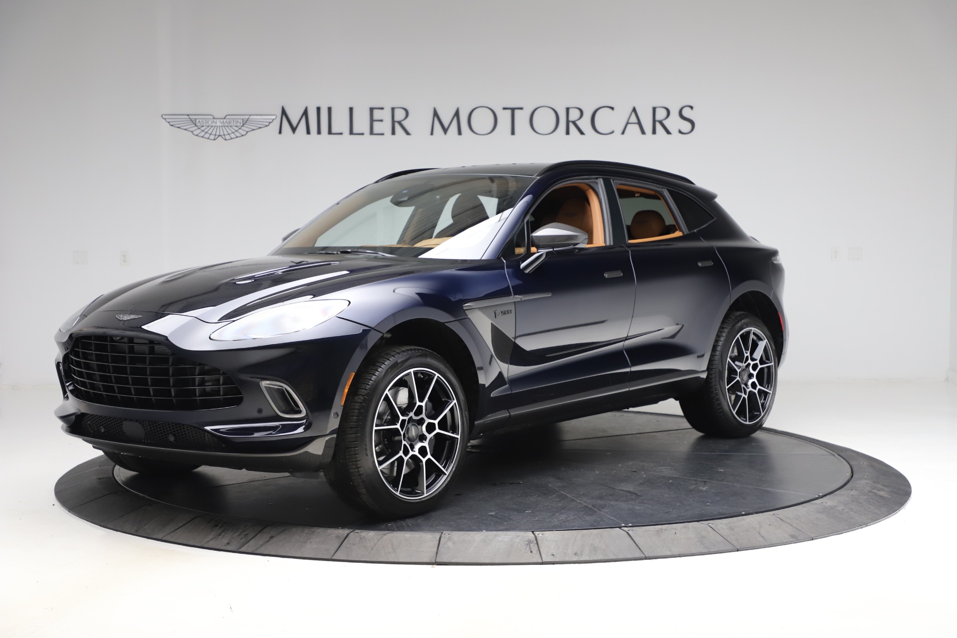 New 2021 Aston Martin DBX | St. Petersburg, FL