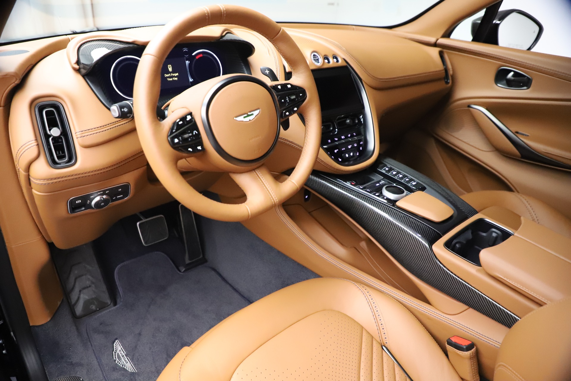 New 2021 Aston Martin DBX | St. Petersburg, FL