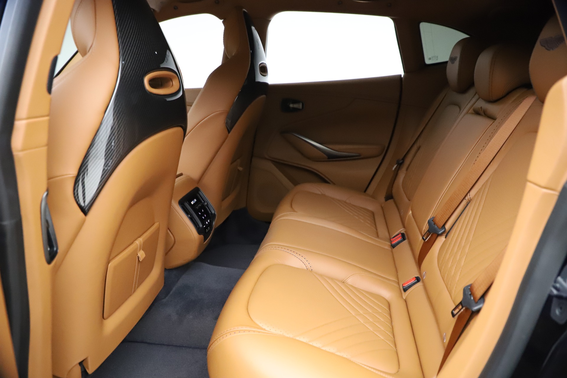 New 2021 Aston Martin DBX | St. Petersburg, FL