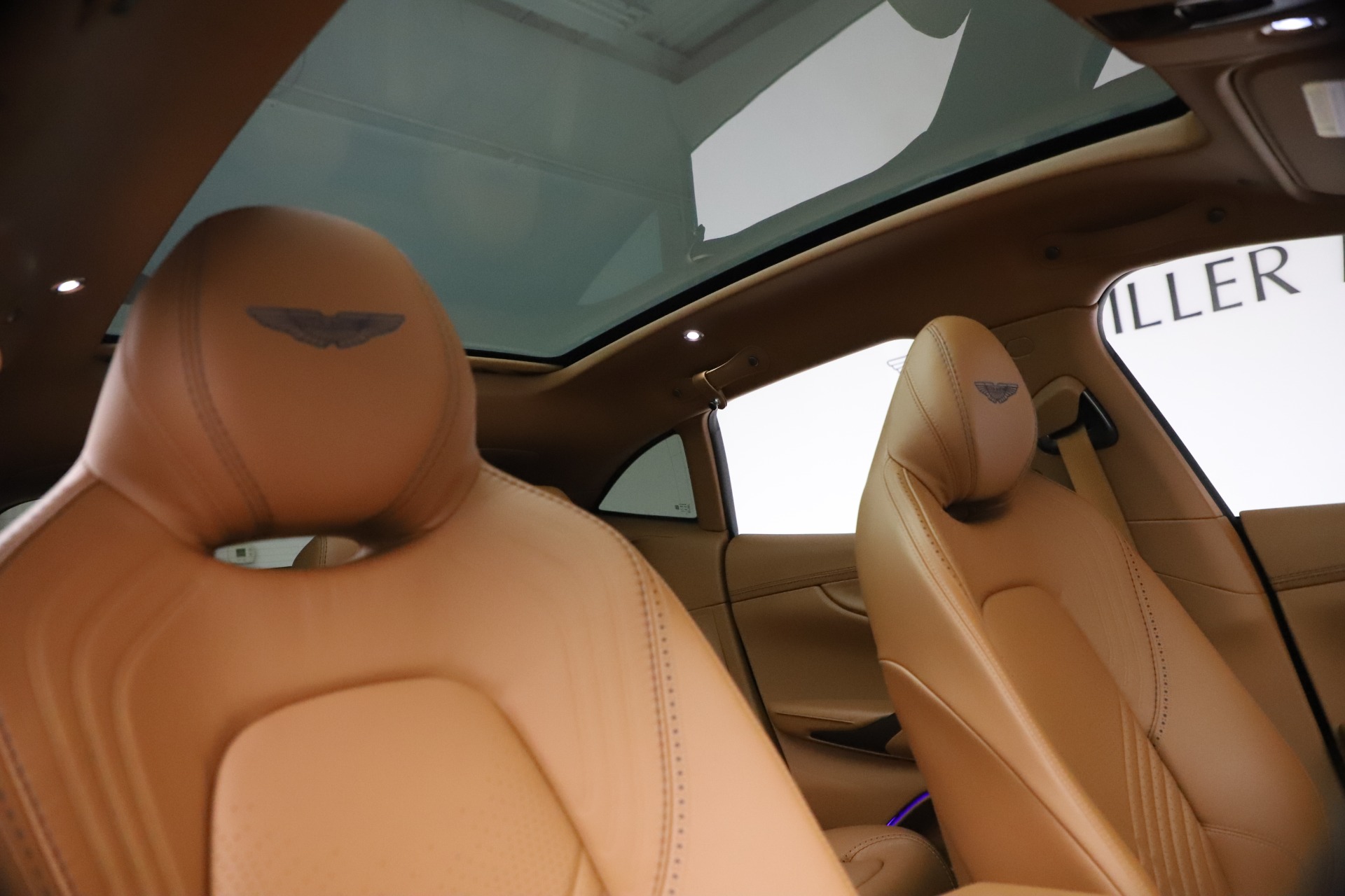 New 2021 Aston Martin DBX | St. Petersburg, FL