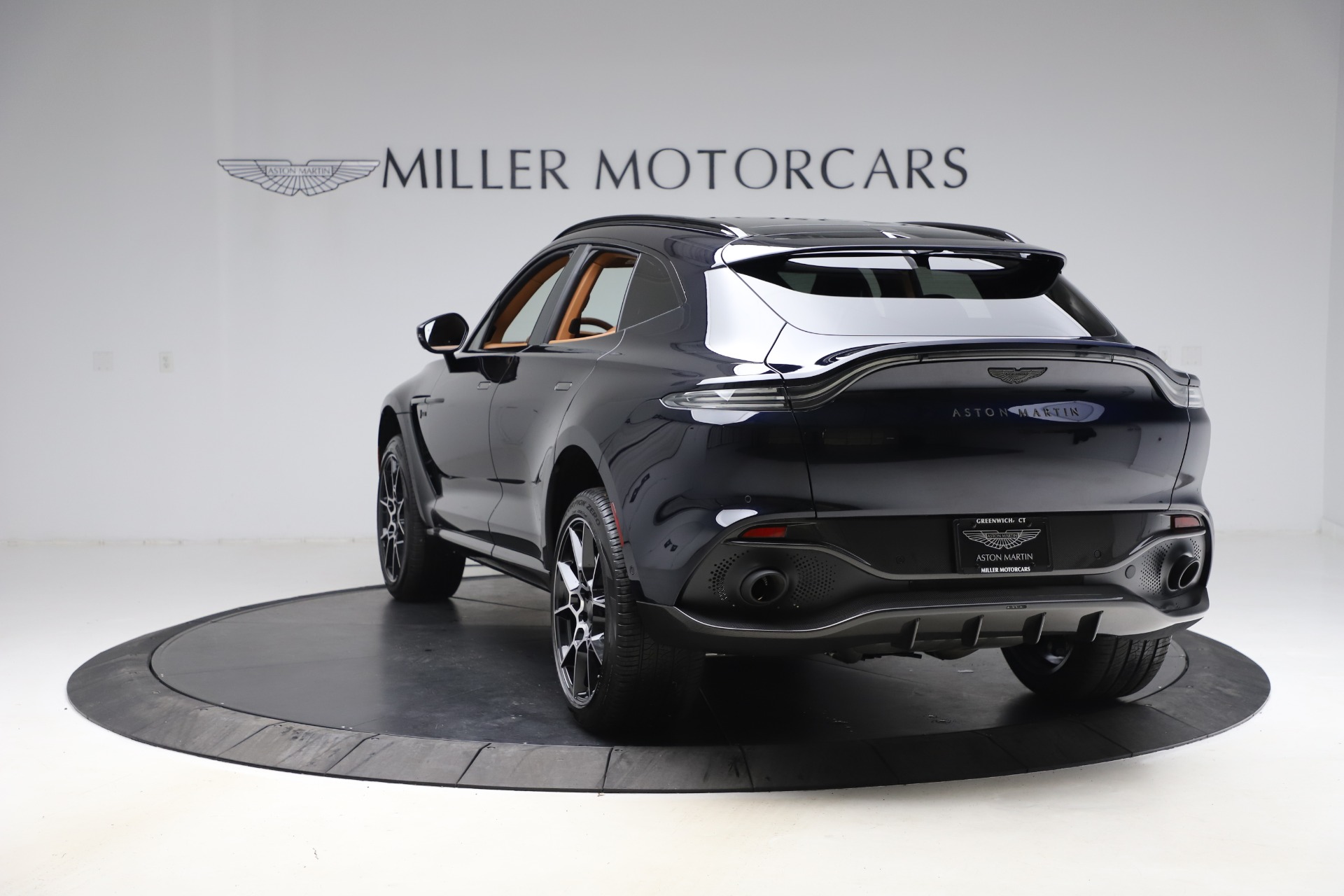 New 2021 Aston Martin DBX | St. Petersburg, FL
