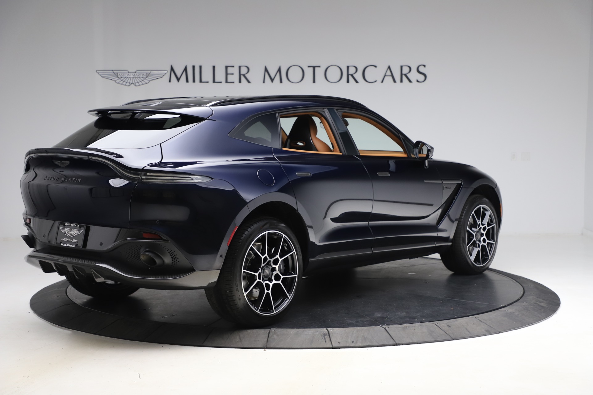 New 2021 Aston Martin DBX | St. Petersburg, FL