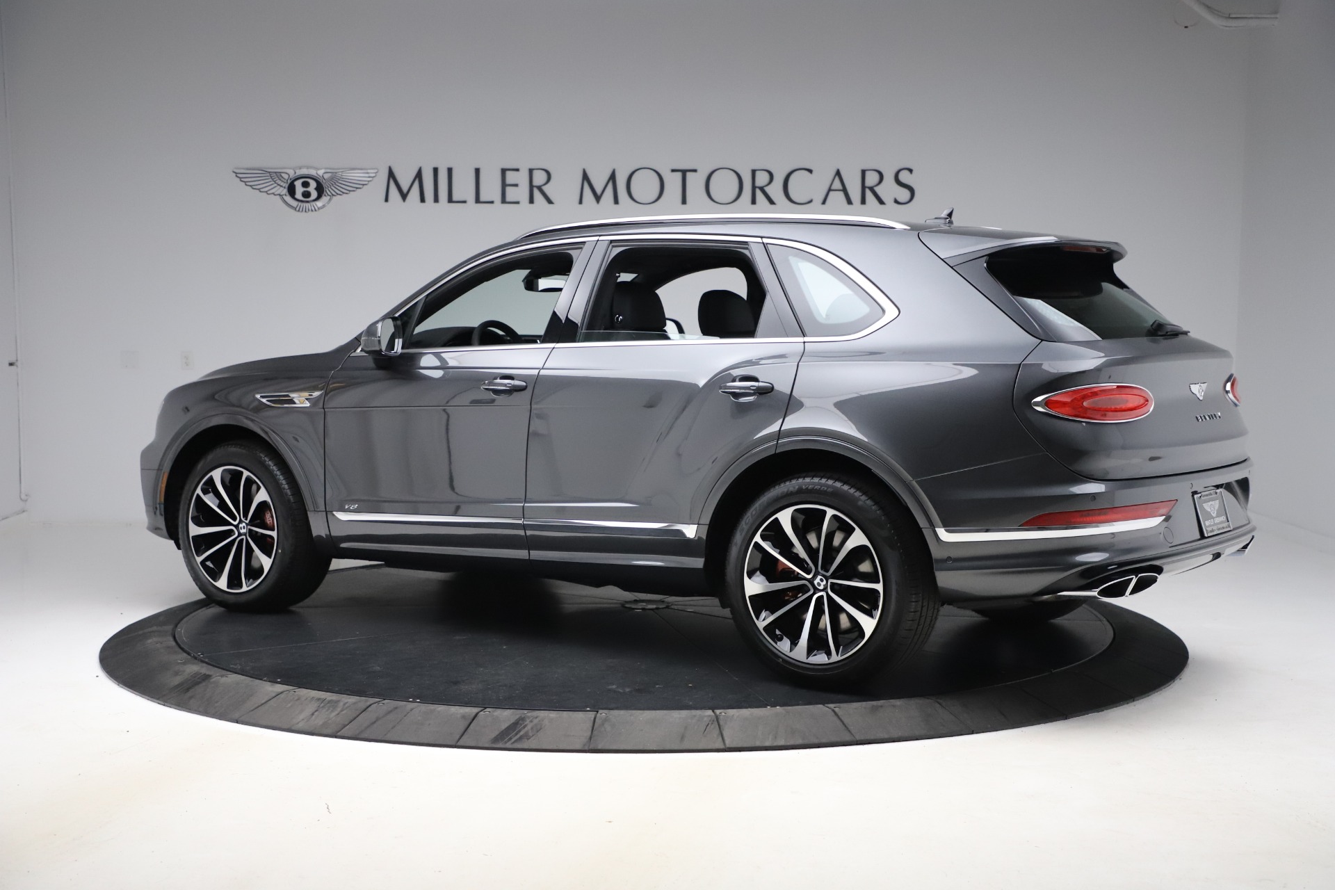 New 2021 Bentley Bentayga V8 | St. Petersburg, FL