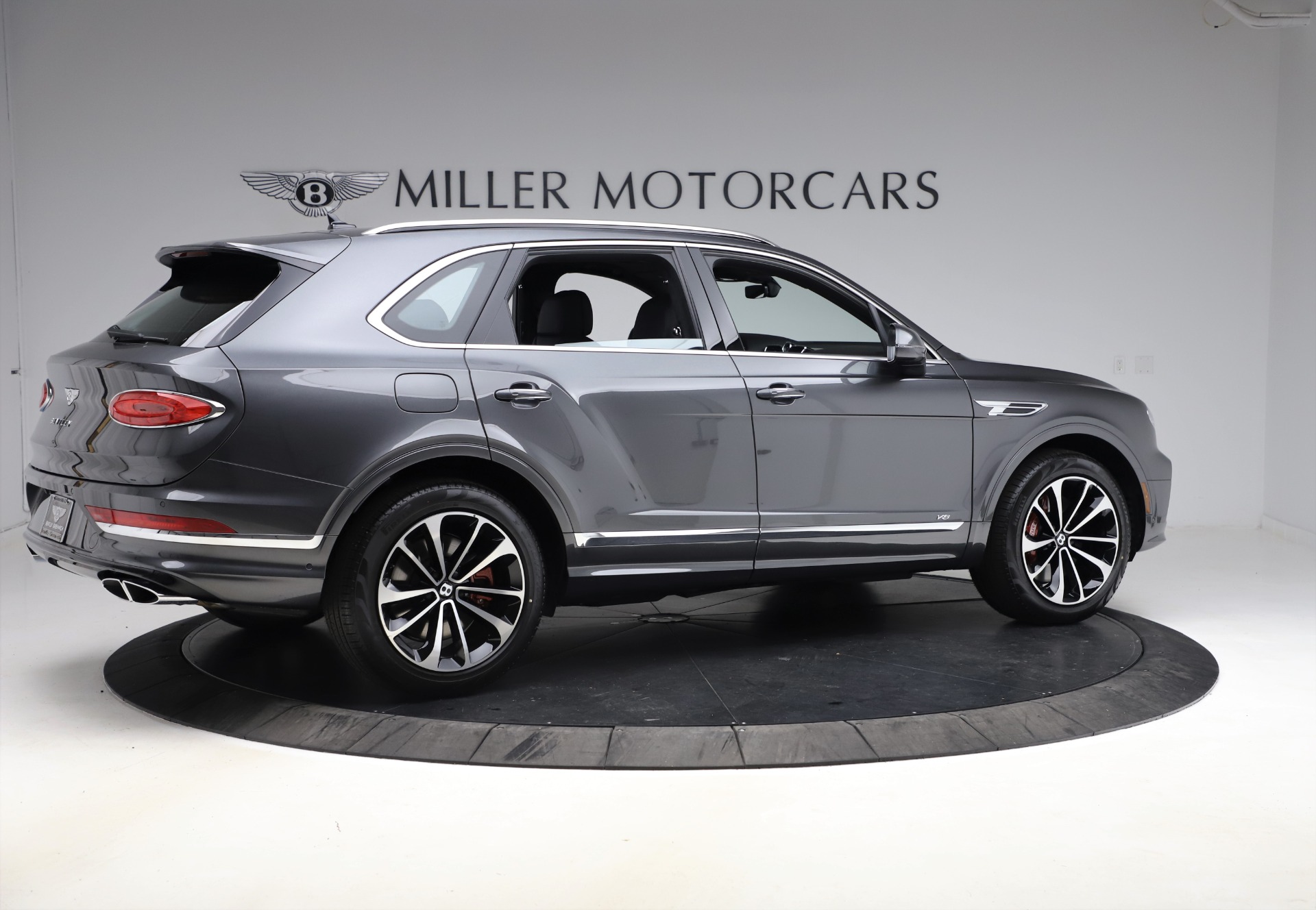 New 2021 Bentley Bentayga V8 | St. Petersburg, FL