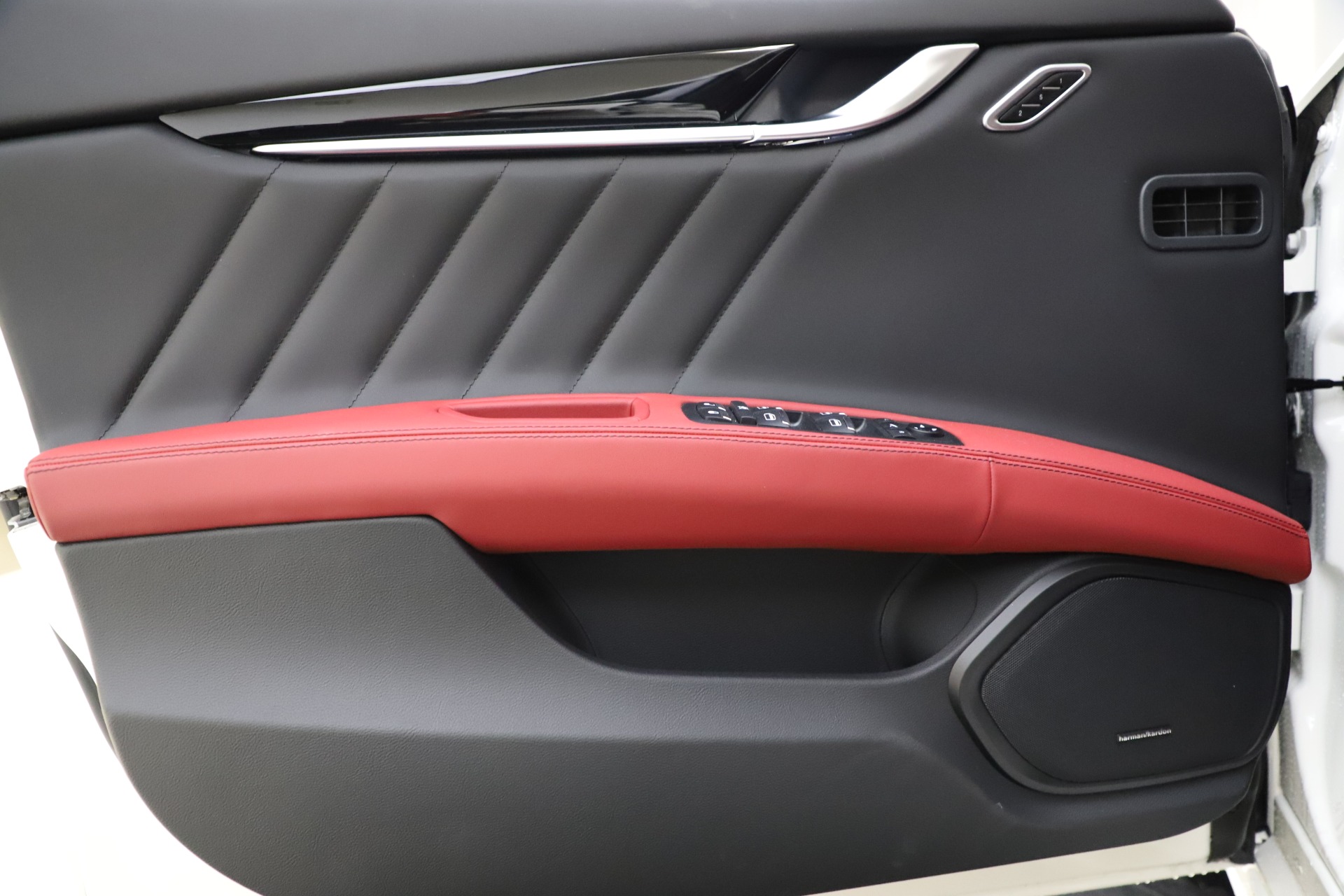 New 2021 Maserati Ghibli S Q4 GranLusso | St. Petersburg, FL