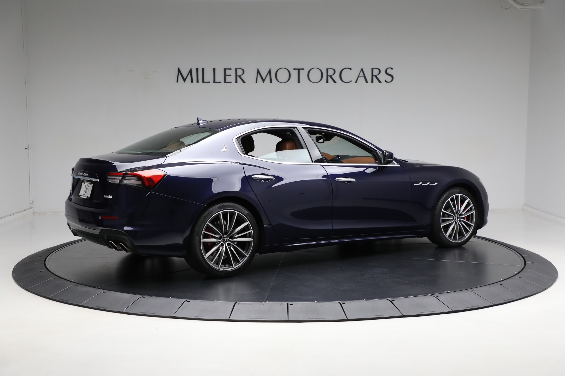 New 2021 Maserati Ghibli S Q4 | St. Petersburg, FL