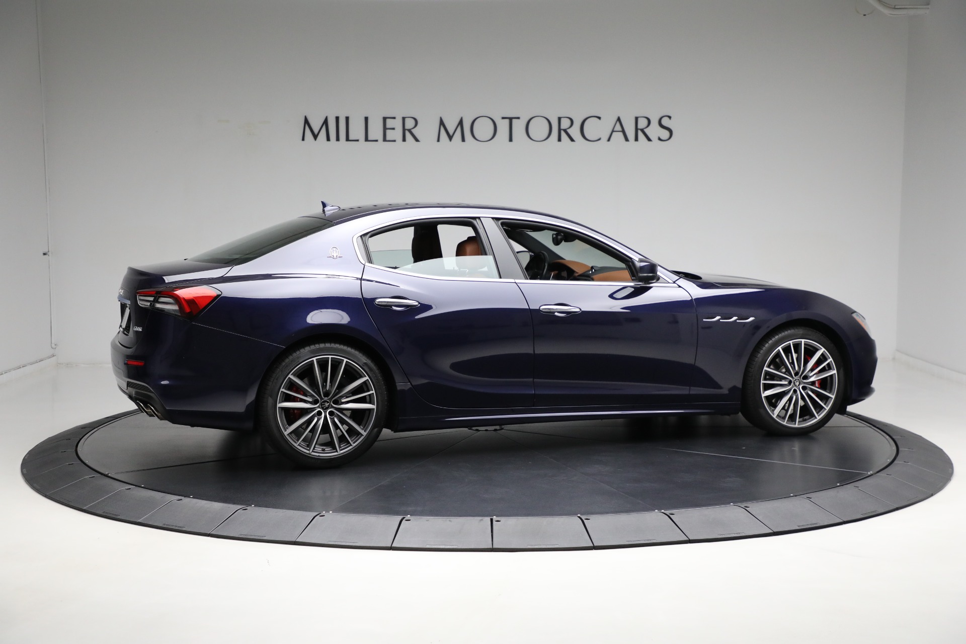 New 2021 Maserati Ghibli S Q4 | St. Petersburg, FL