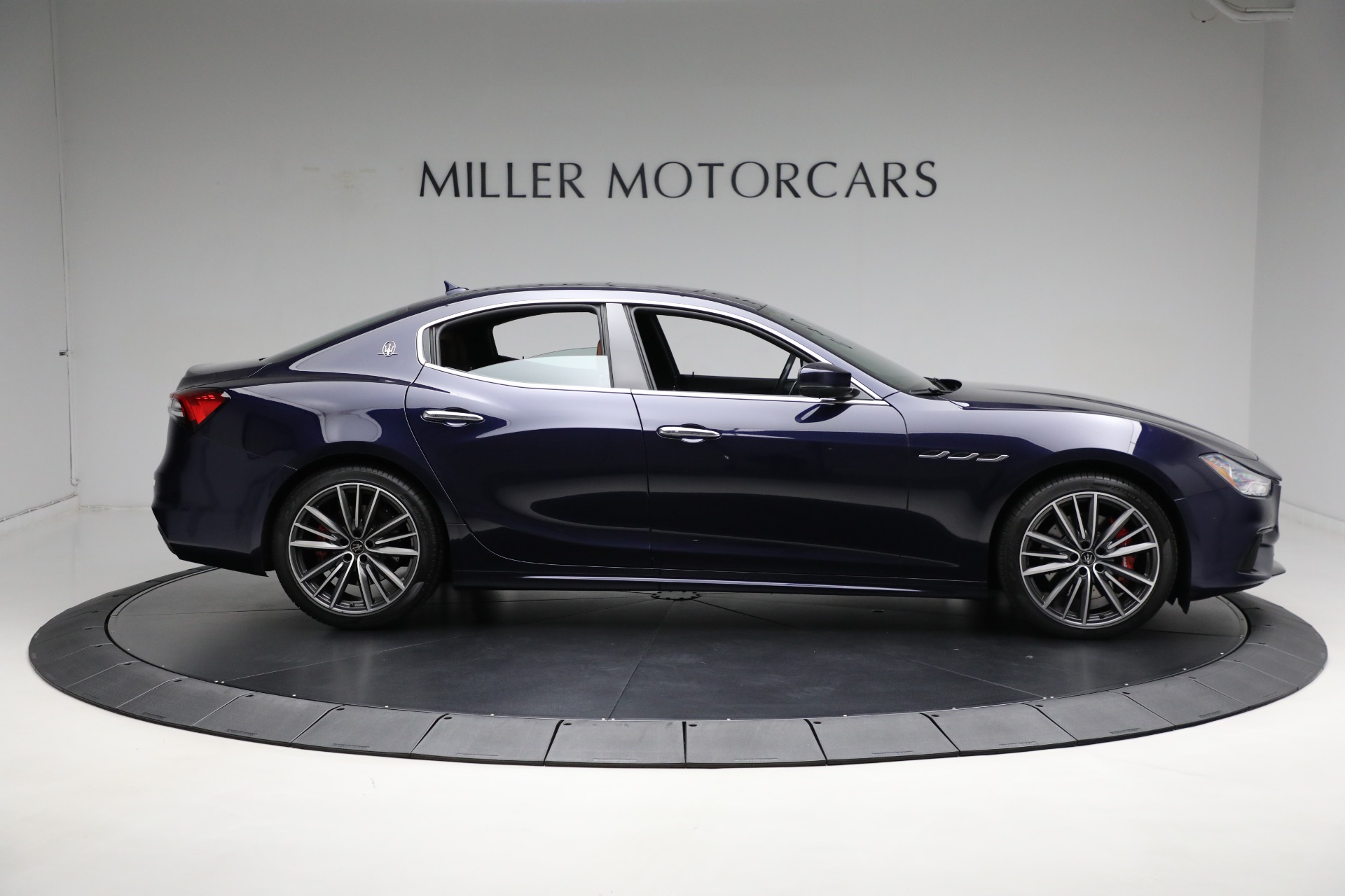New 2021 Maserati Ghibli S Q4 | St. Petersburg, FL