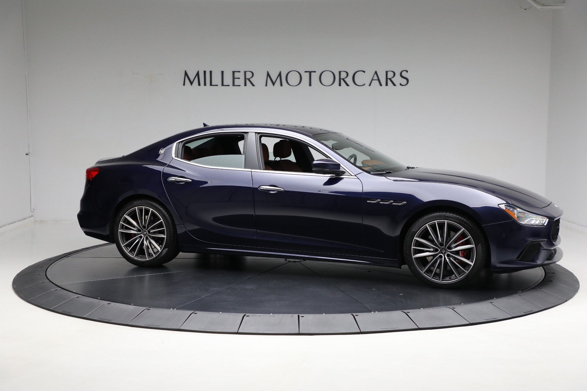 New 2021 Maserati Ghibli S Q4 | St. Petersburg, FL