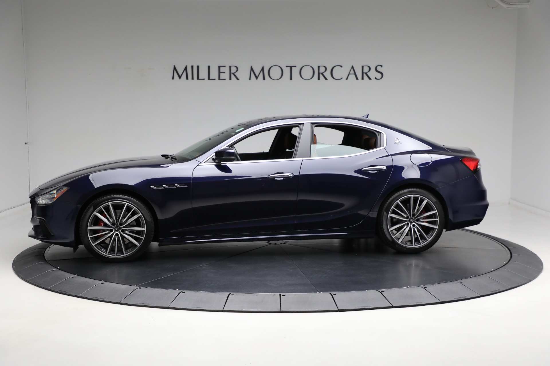 New 2021 Maserati Ghibli S Q4 | St. Petersburg, FL