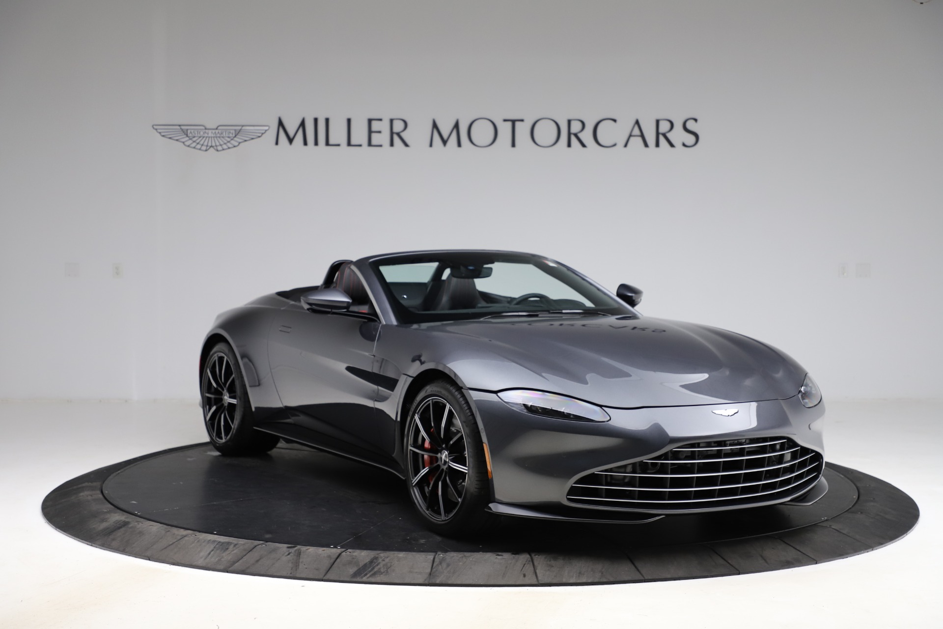 New 2021 Aston Martin Vantage Roadster Convertible | St. Petersburg, FL