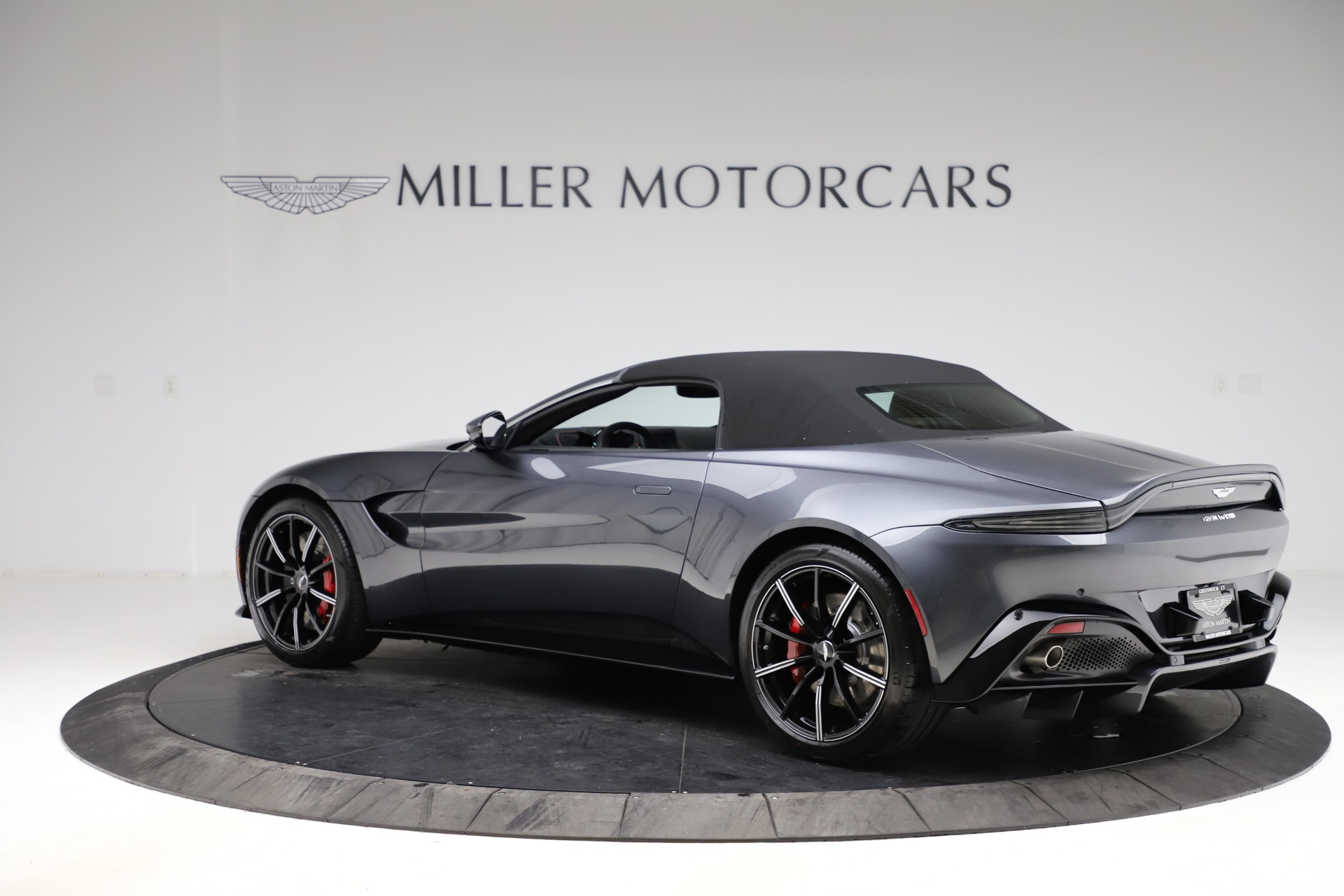 New 2021 Aston Martin Vantage Roadster Convertible | St. Petersburg, FL