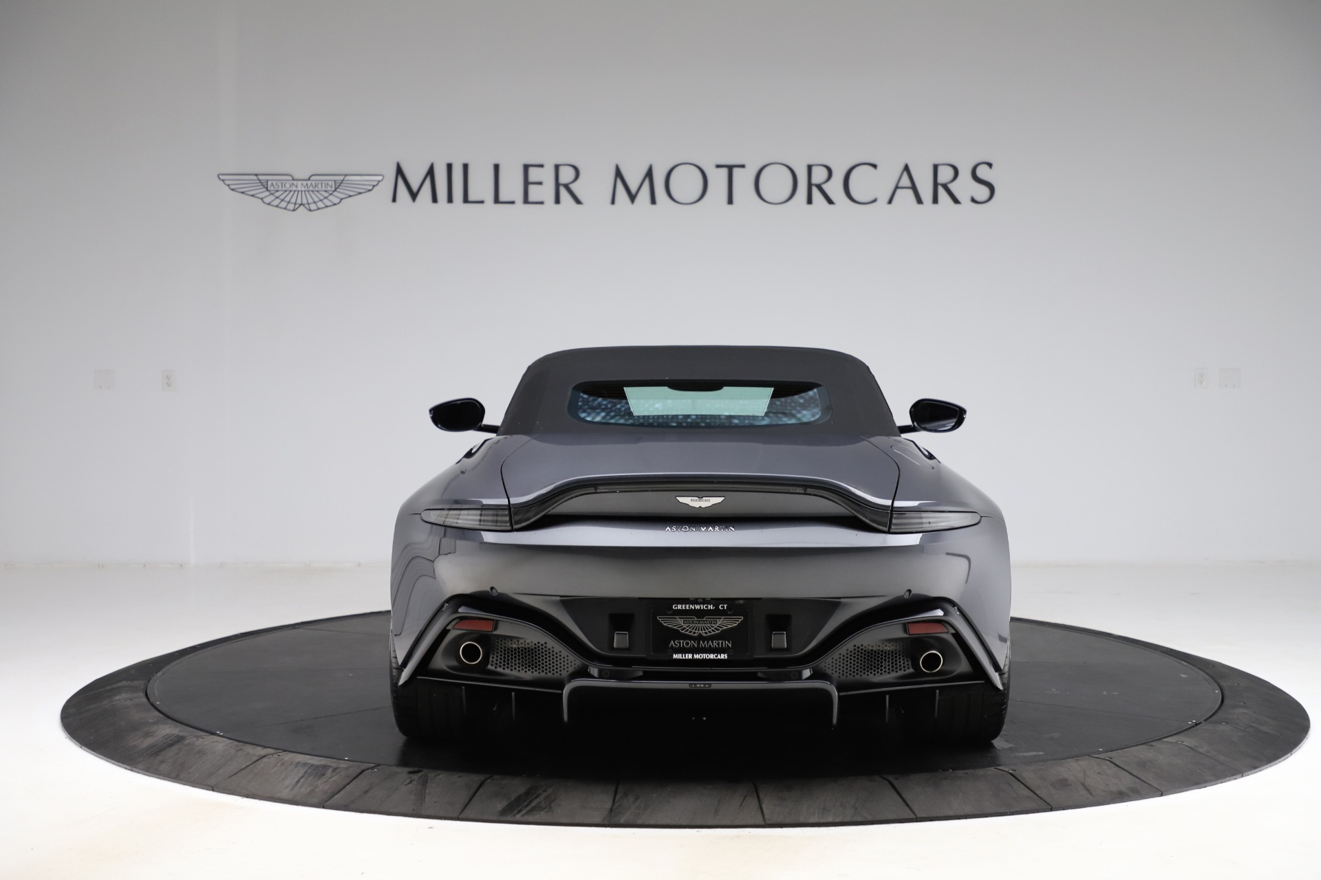 New 2021 Aston Martin Vantage Roadster Convertible | St. Petersburg, FL