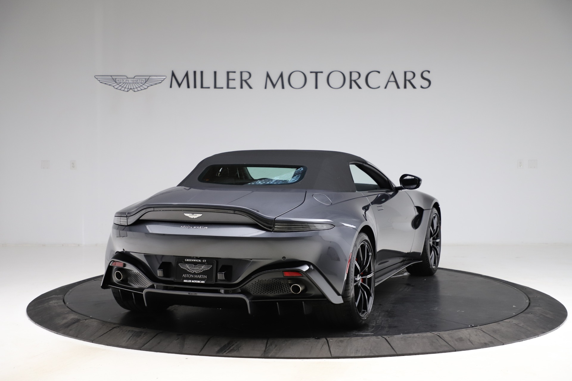 New 2021 Aston Martin Vantage Roadster Convertible | St. Petersburg, FL
