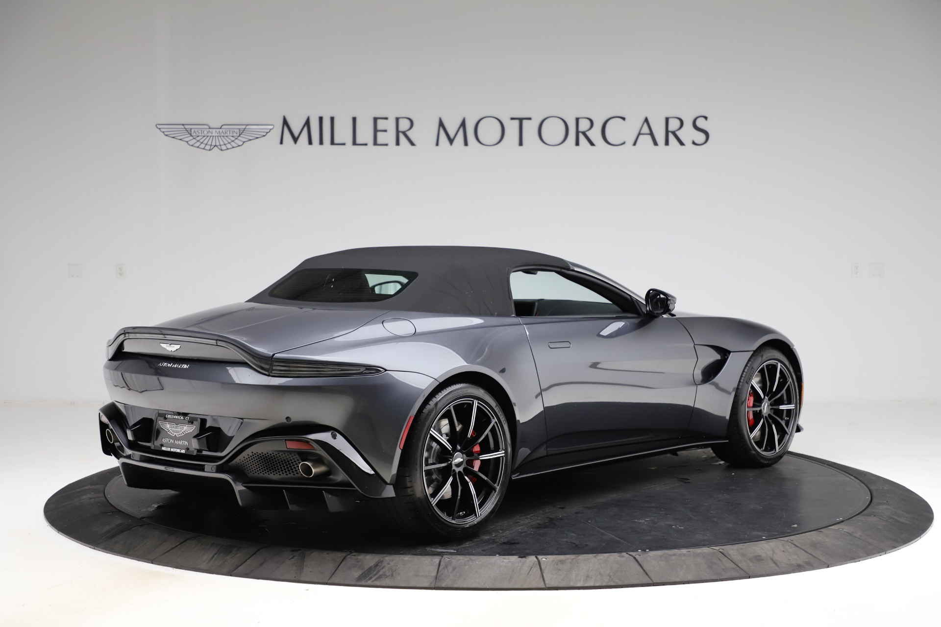 New 2021 Aston Martin Vantage Roadster Convertible | St. Petersburg, FL