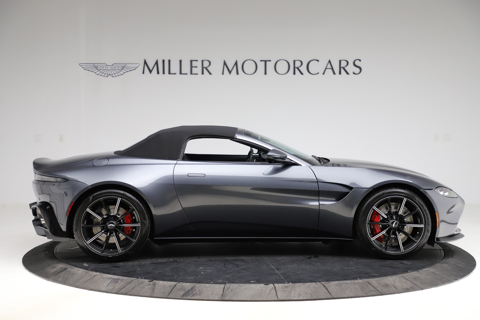 New 2021 Aston Martin Vantage Roadster Convertible | St. Petersburg, FL