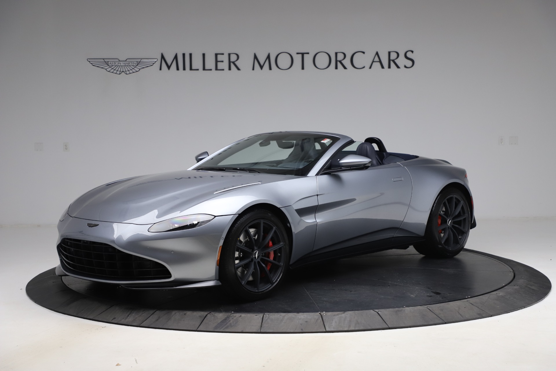 New 2021 Aston Martin Vantage Roadster Convertible | St. Petersburg, FL
