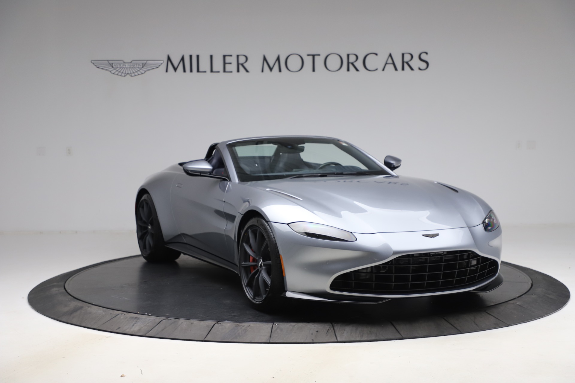 New 2021 Aston Martin Vantage Roadster Convertible | St. Petersburg, FL
