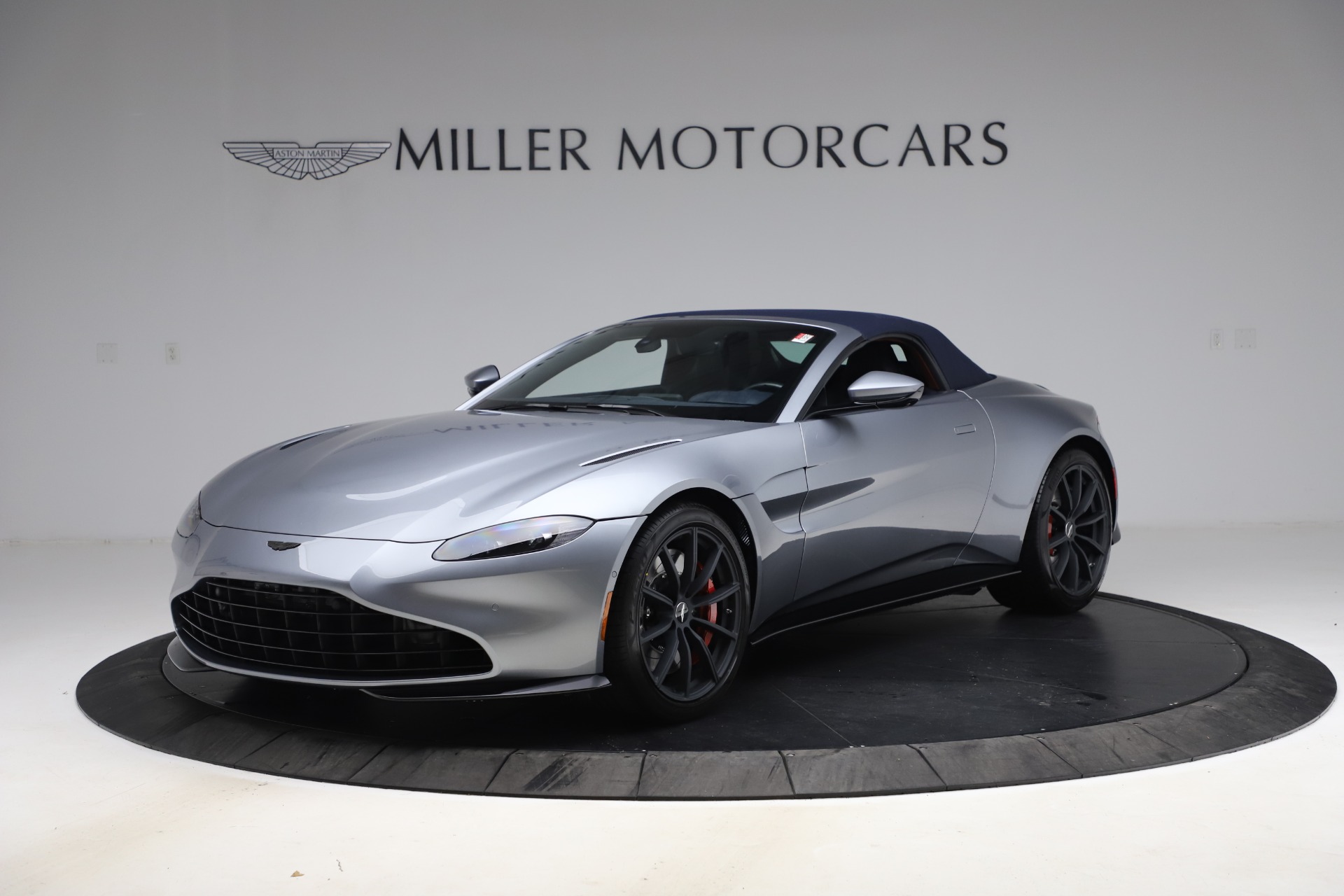 New 2021 Aston Martin Vantage Roadster Convertible | St. Petersburg, FL