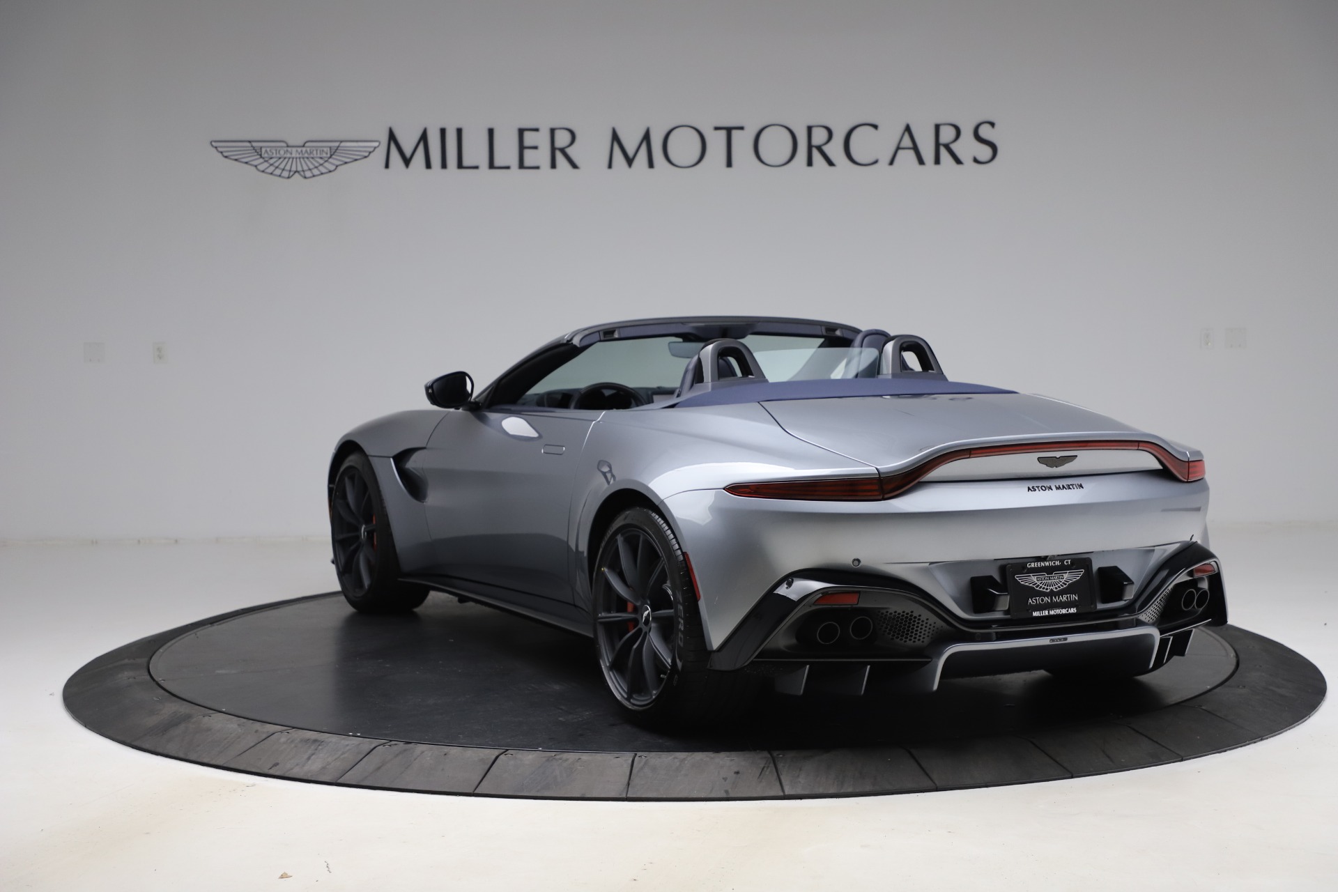New 2021 Aston Martin Vantage Roadster Convertible | St. Petersburg, FL