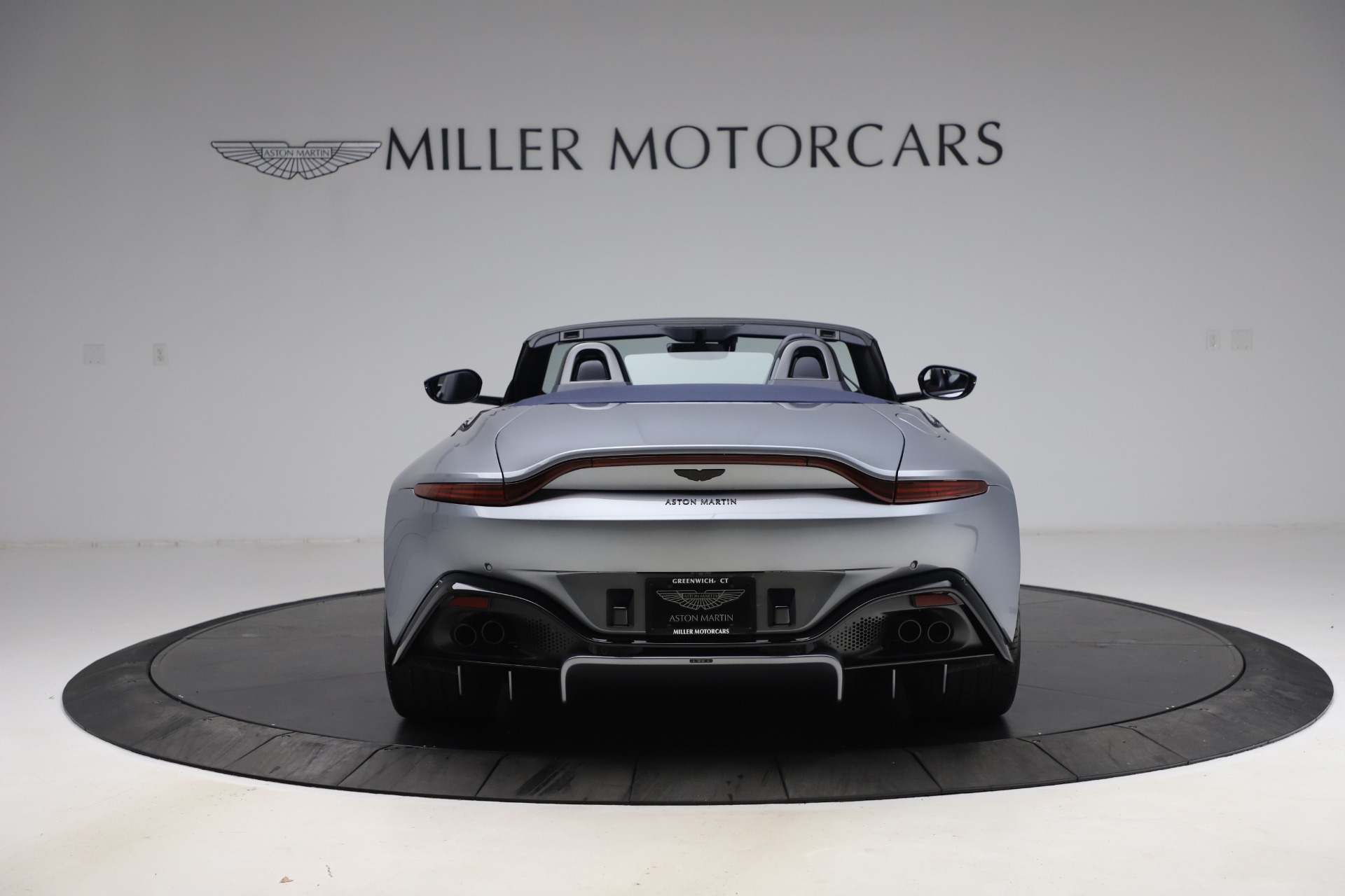 New 2021 Aston Martin Vantage Roadster Convertible | St. Petersburg, FL