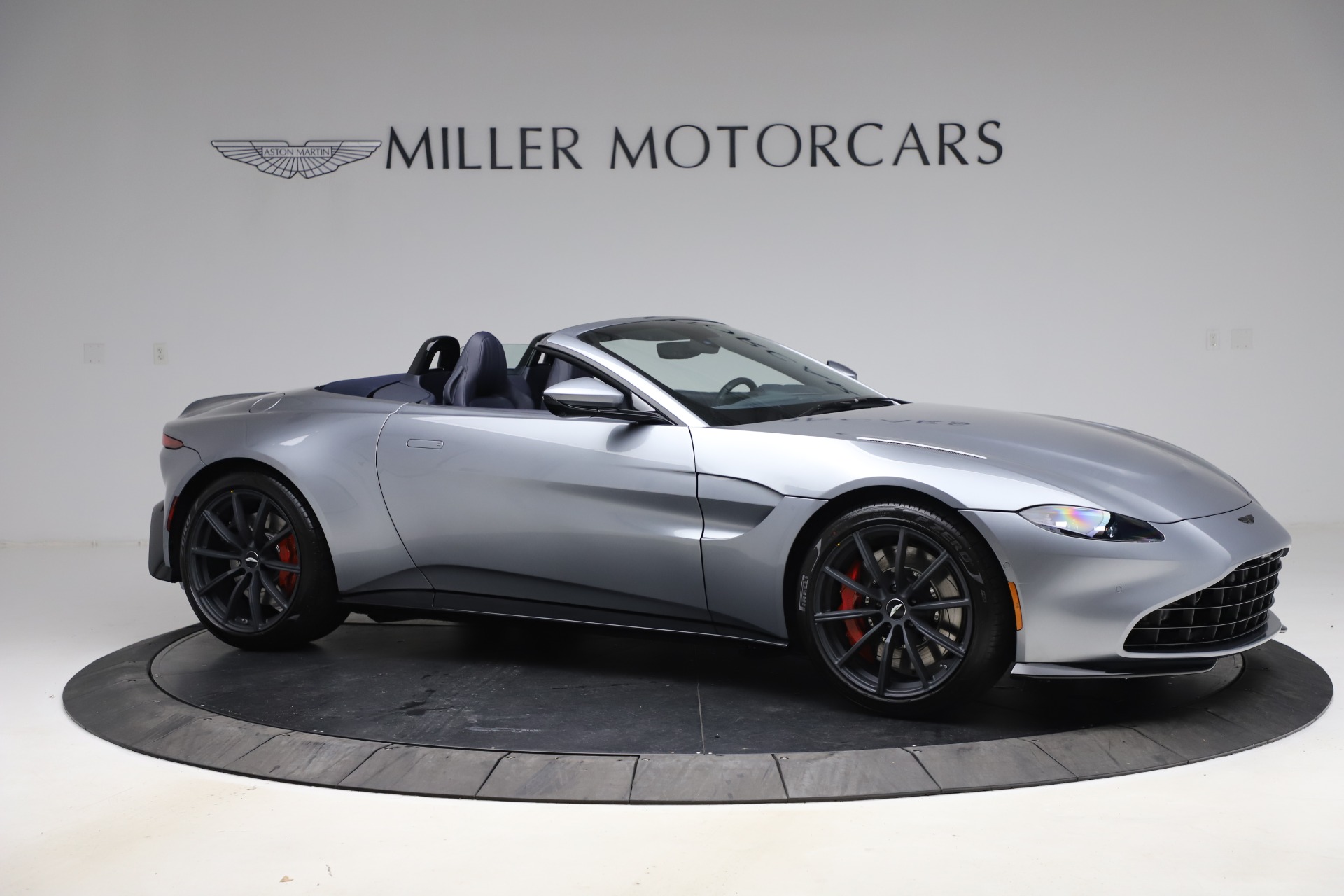 New 2021 Aston Martin Vantage Roadster Convertible | St. Petersburg, FL