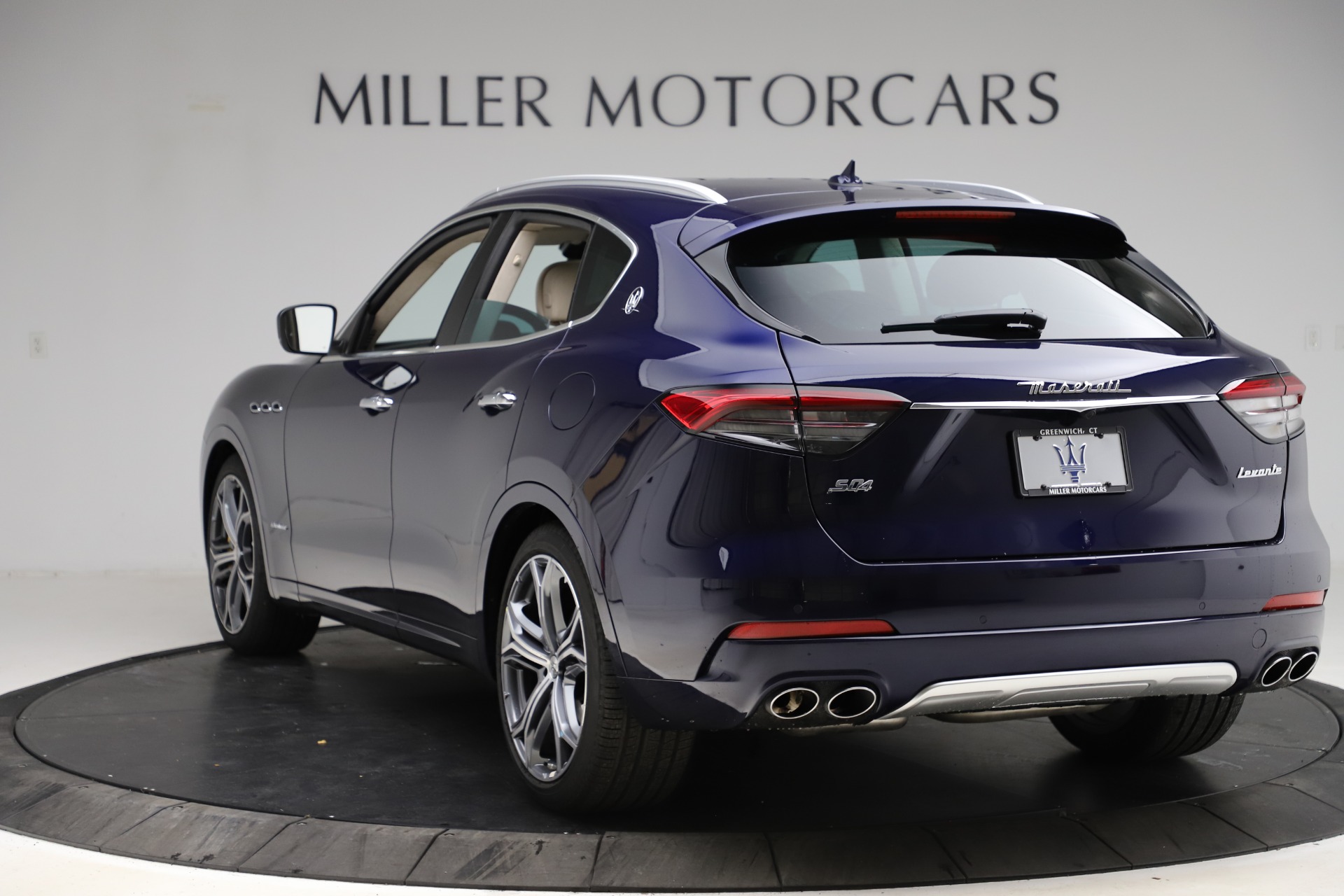 New 2021 Maserati Levante S Q4 GranLusso | St. Petersburg, FL
